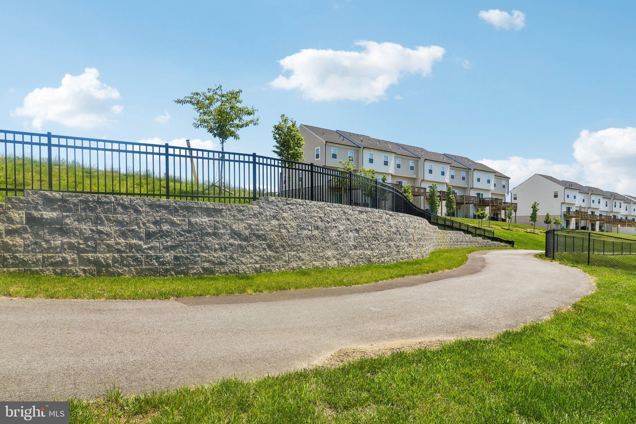 SPRING HILLS - Residential