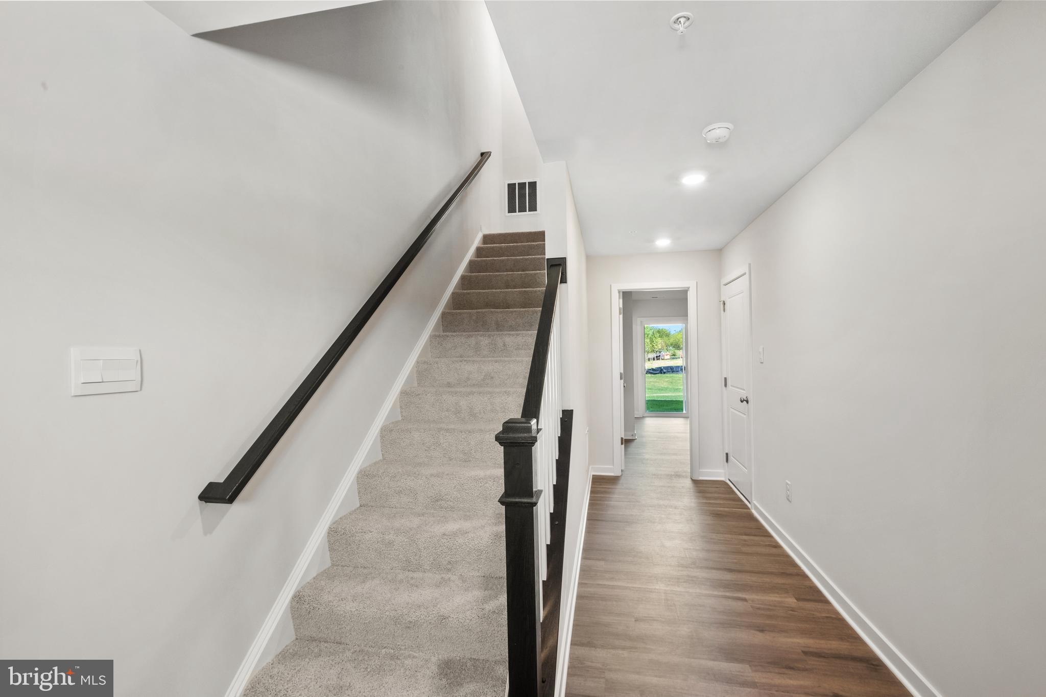 SPRING HILLS - Residential