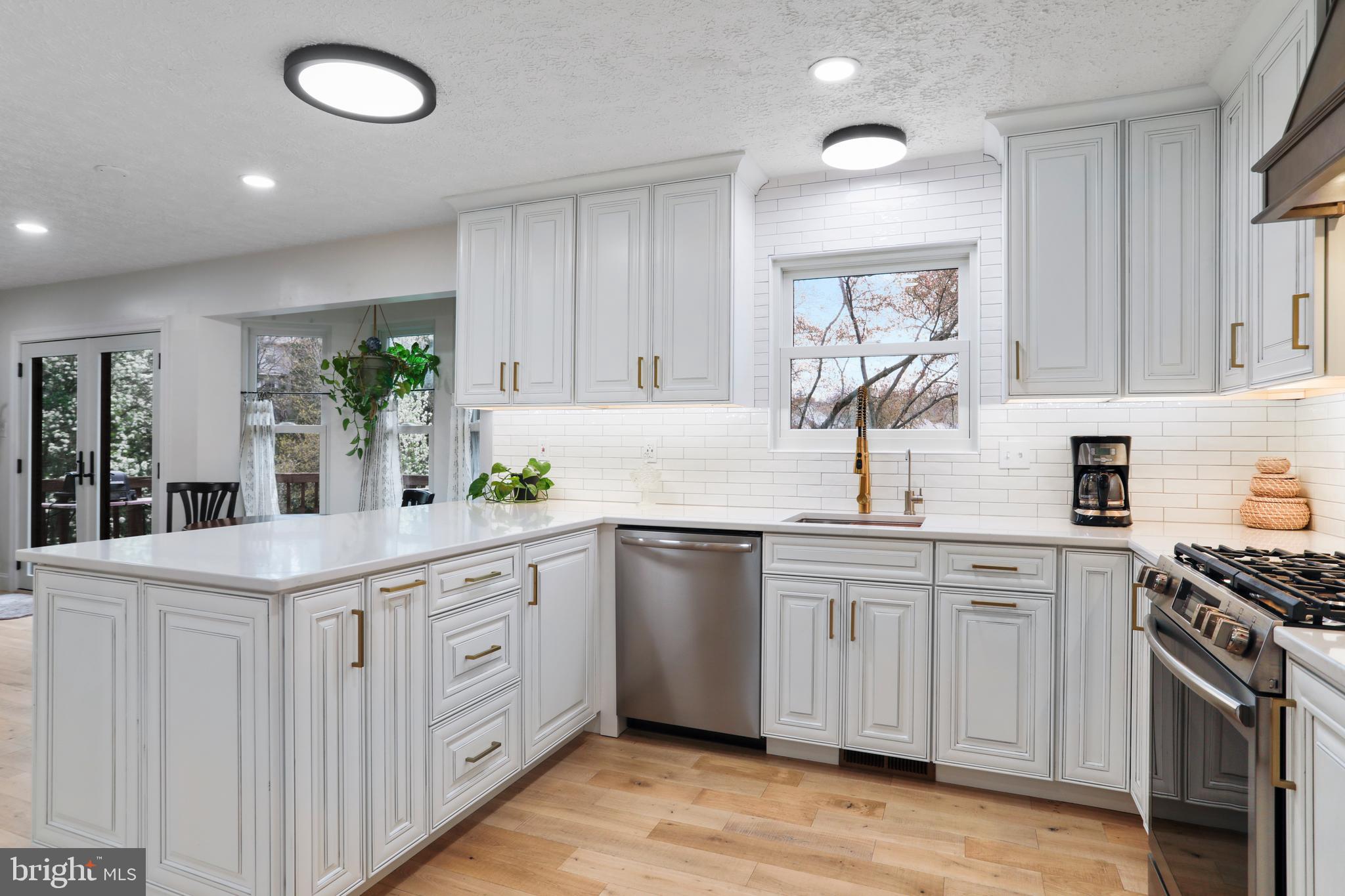 APPLE RIDGE - Residential