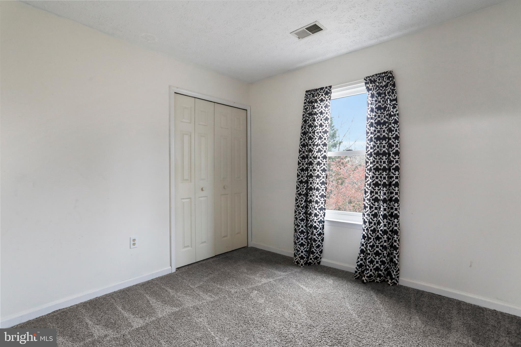 APPLE RIDGE - Residential