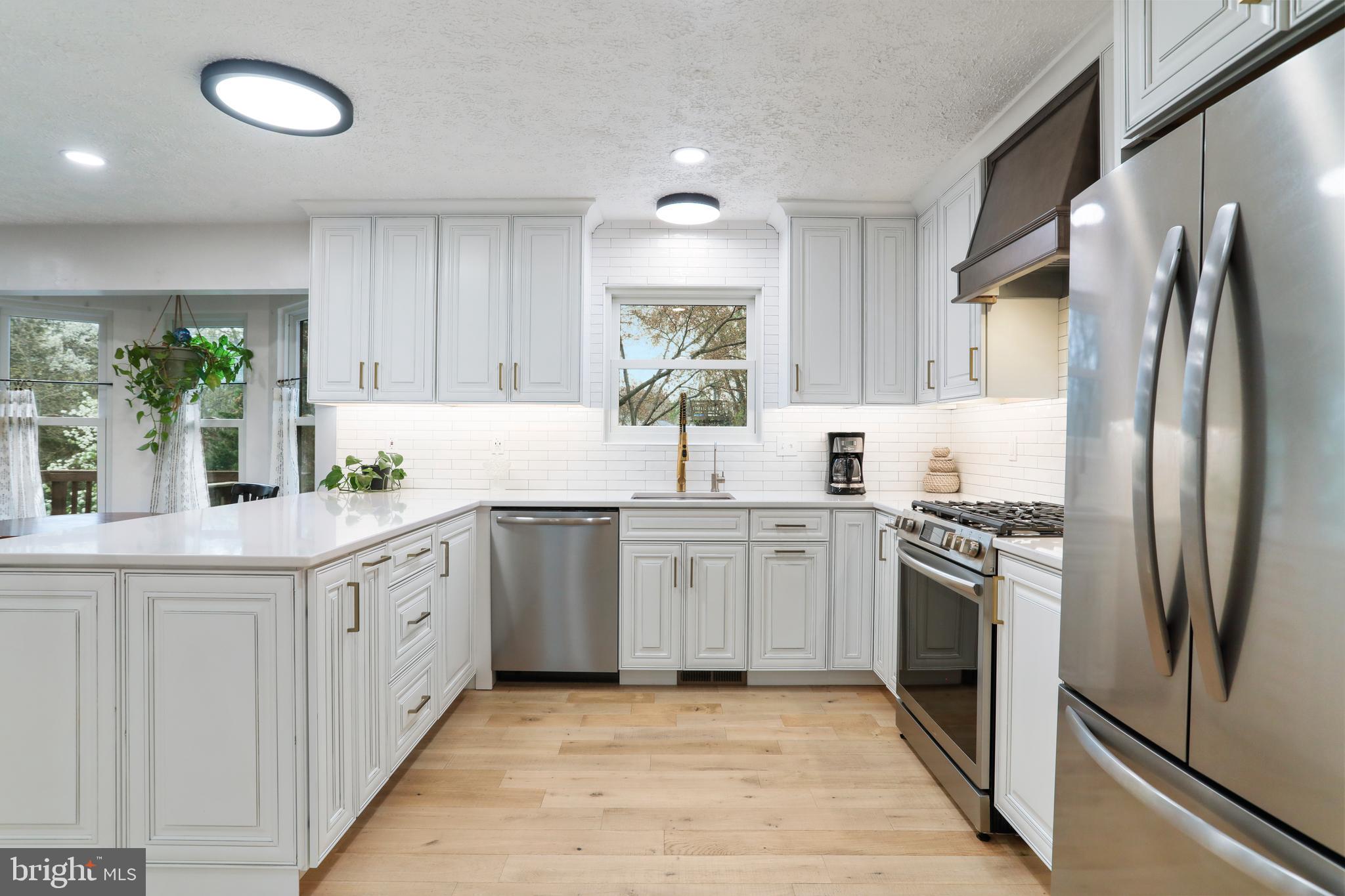 APPLE RIDGE - Residential