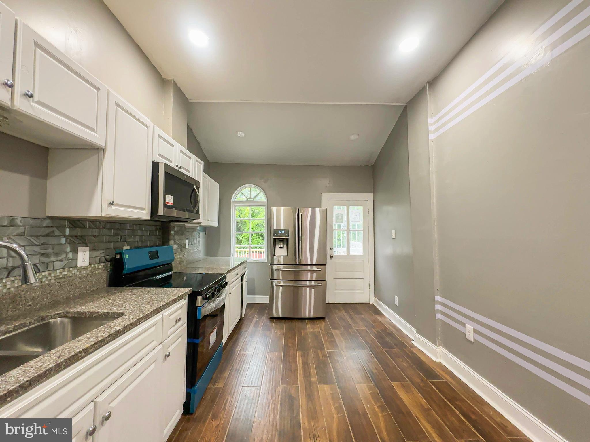 MIDTOWN EDMONDSON - Residential