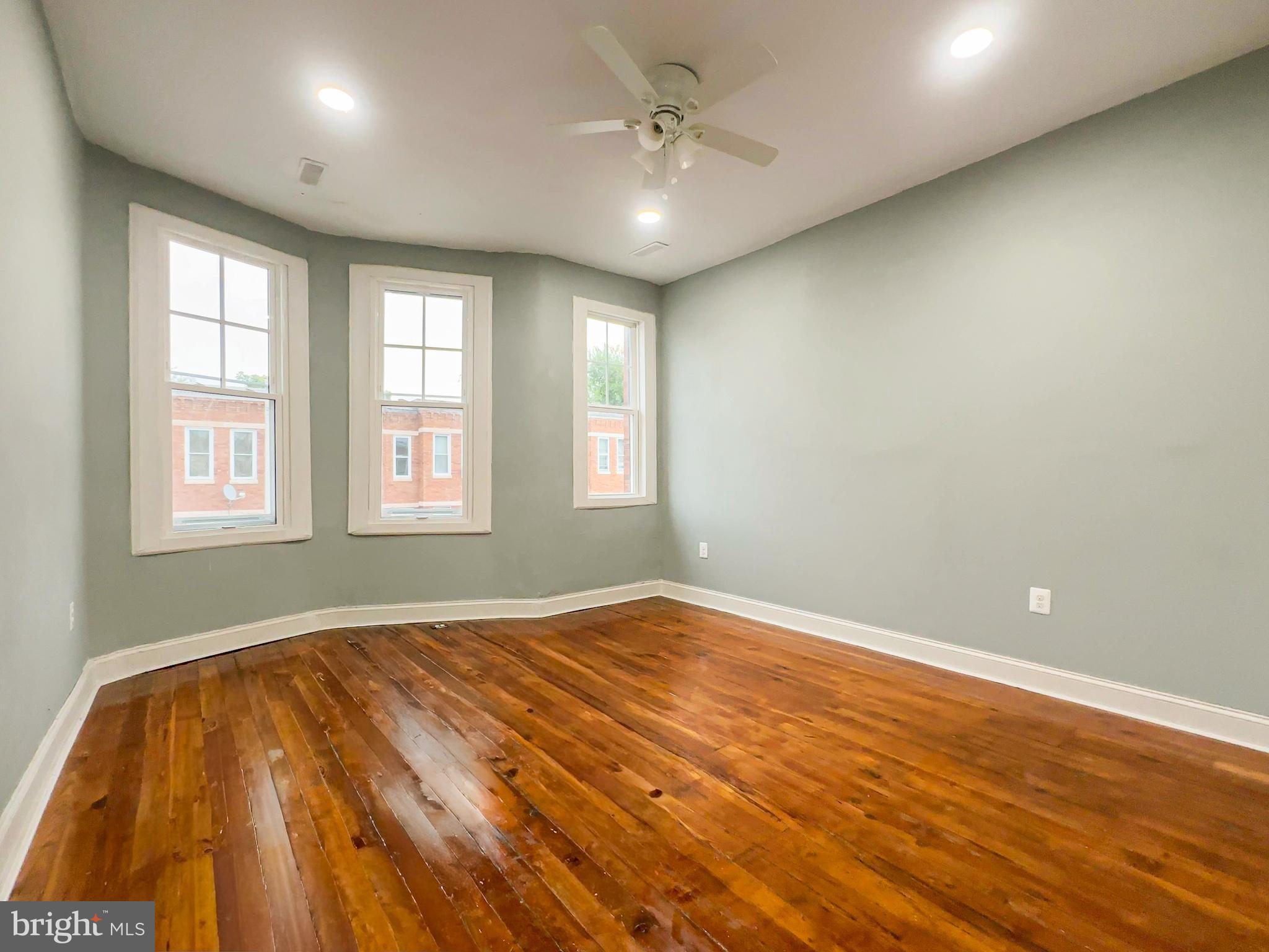 MIDTOWN EDMONDSON - Residential