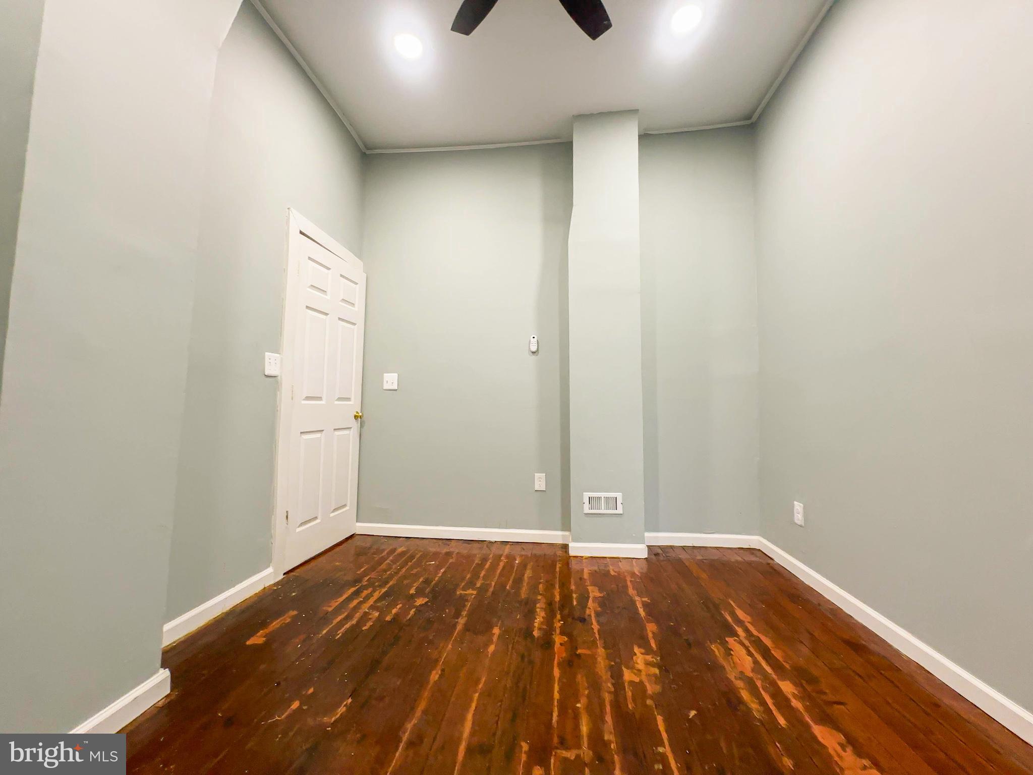 MIDTOWN EDMONDSON - Residential