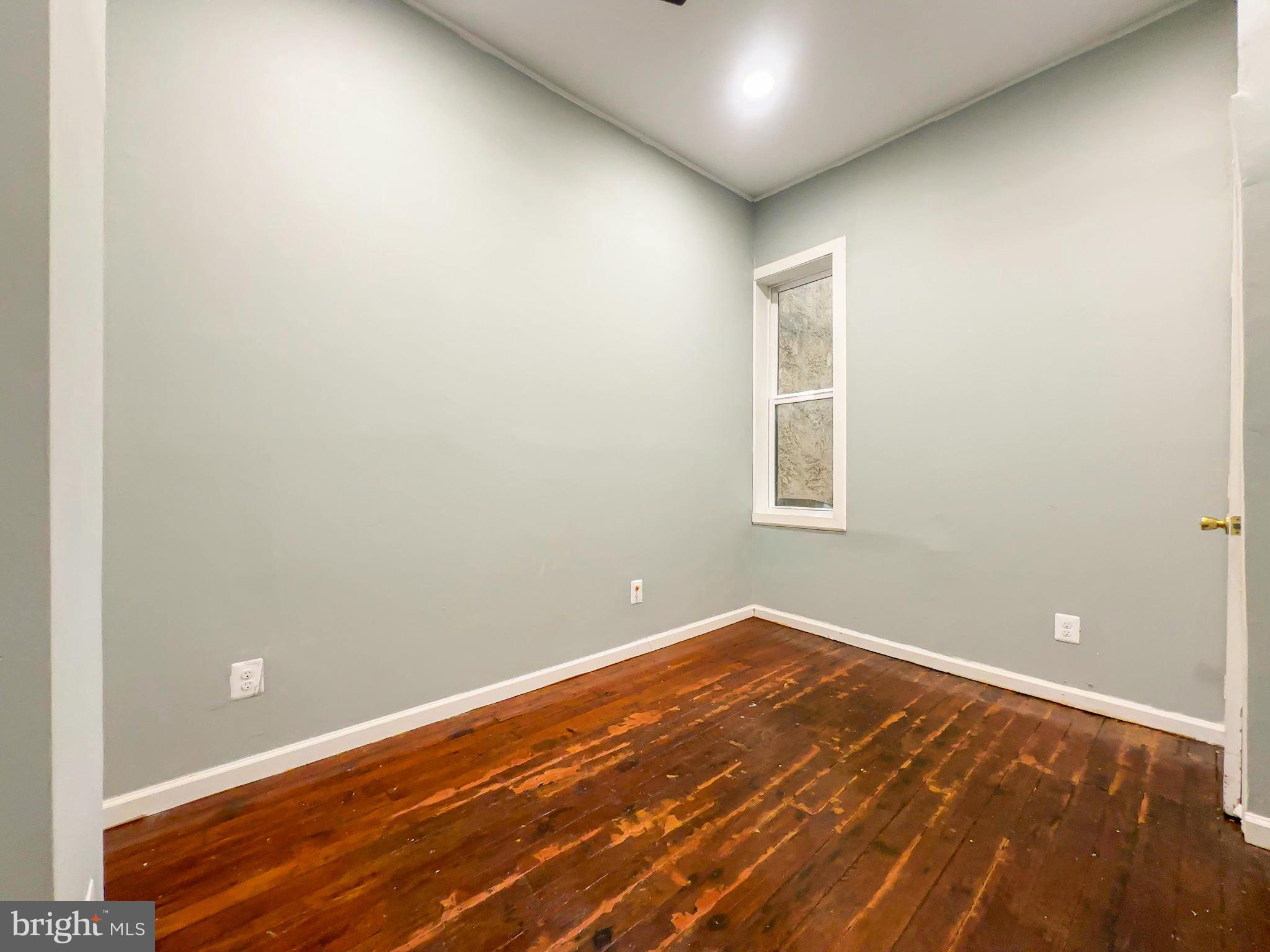 MIDTOWN EDMONDSON - Residential
