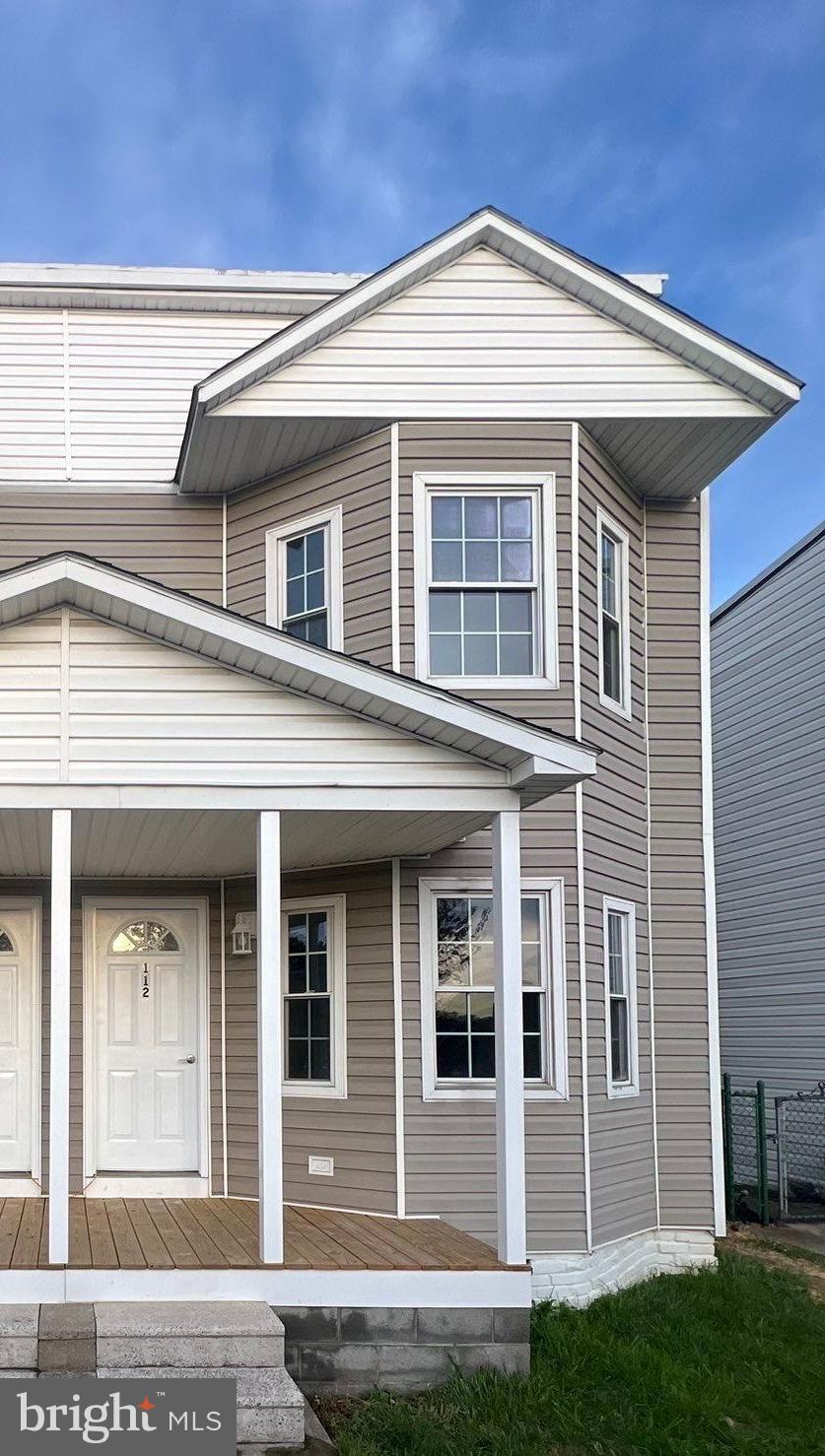 WHITE OAKS - Residential