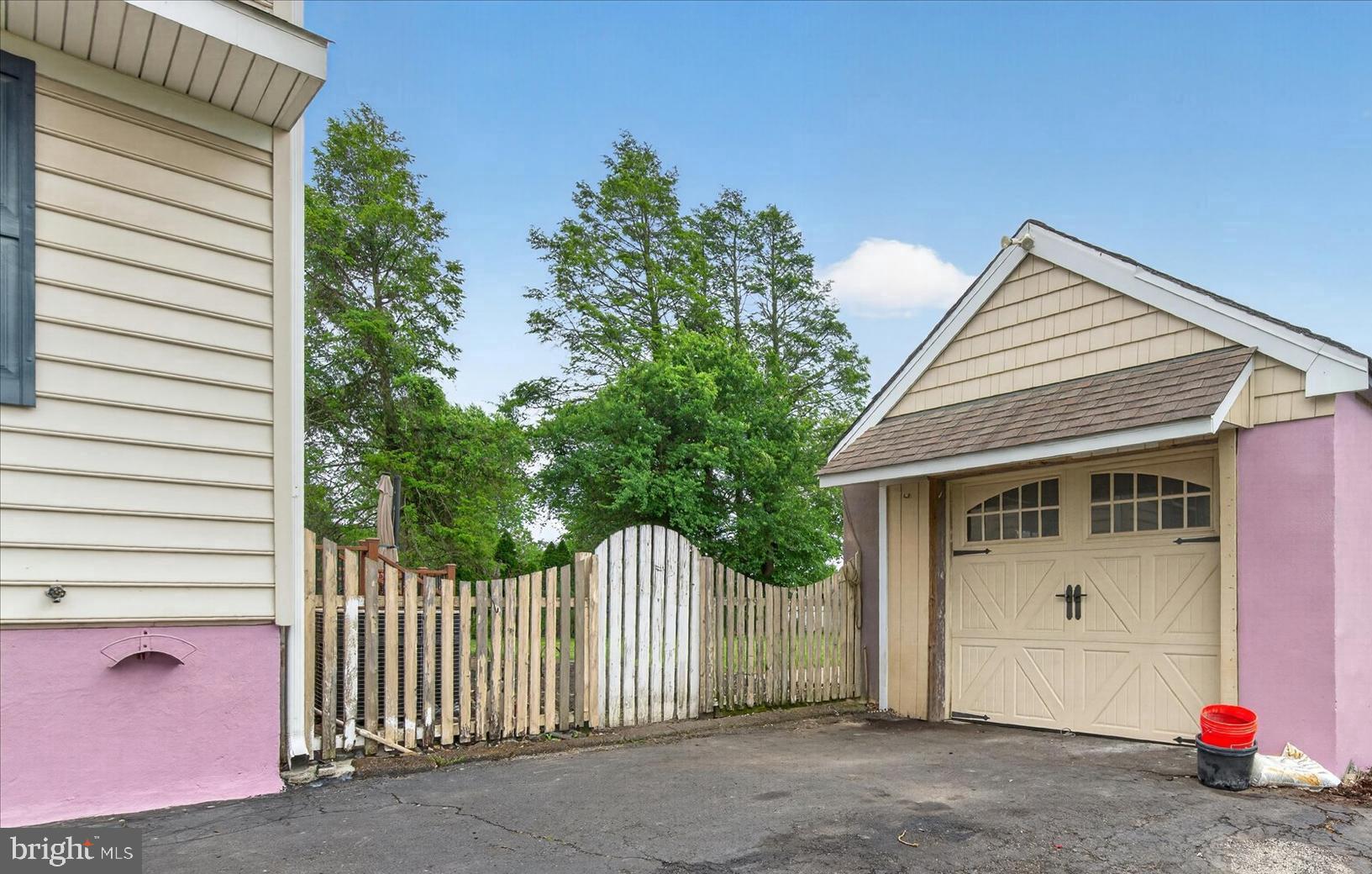 SPEEDWAY - Residential