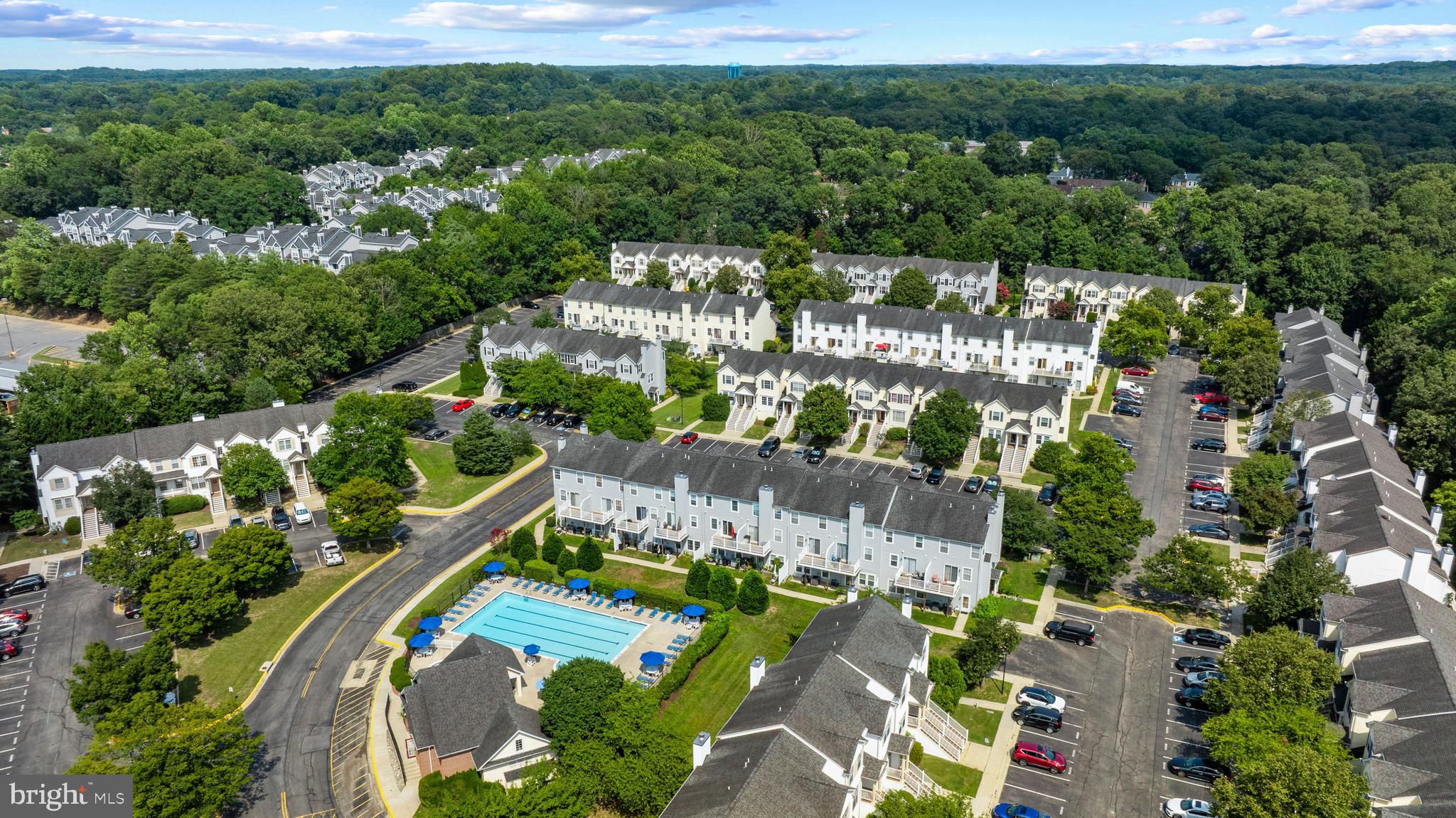CEDAR GROVE AT CROFTON - Residential