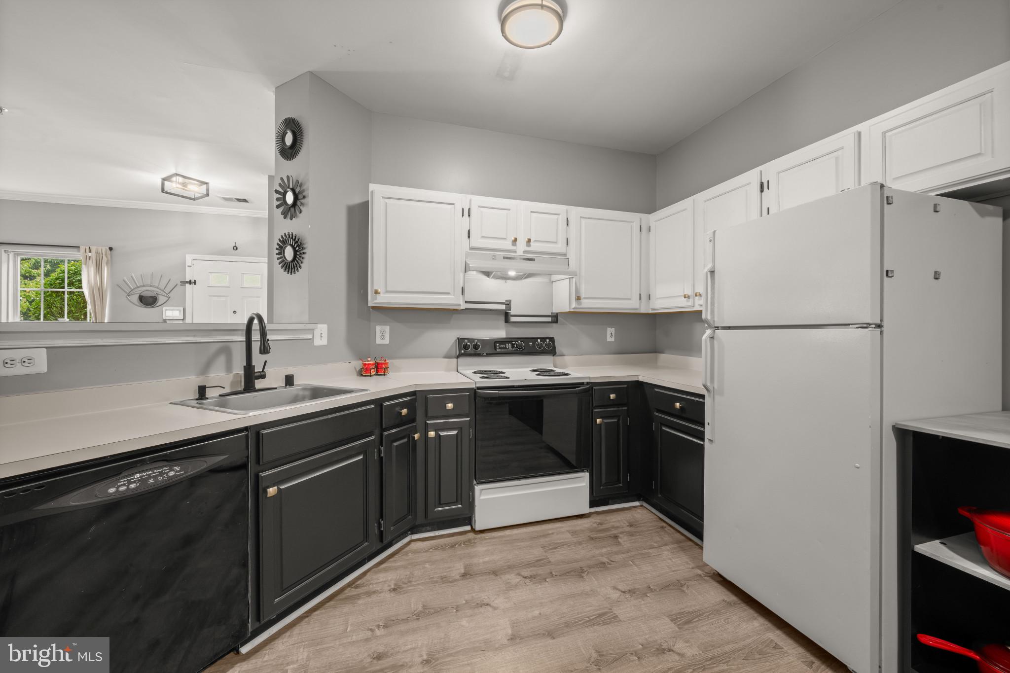 CEDAR GROVE AT CROFTON - Residential