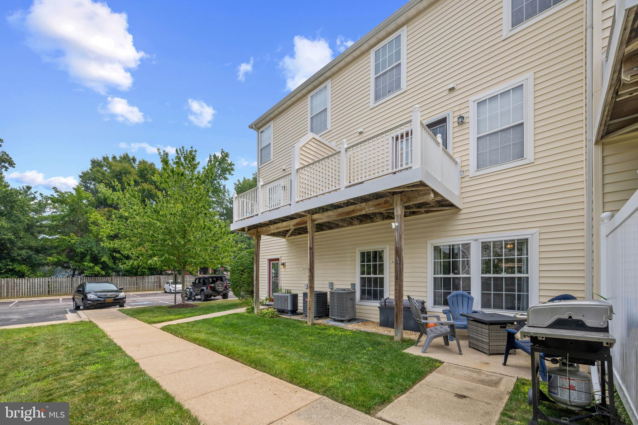 CEDAR GROVE AT CROFTON - Residential