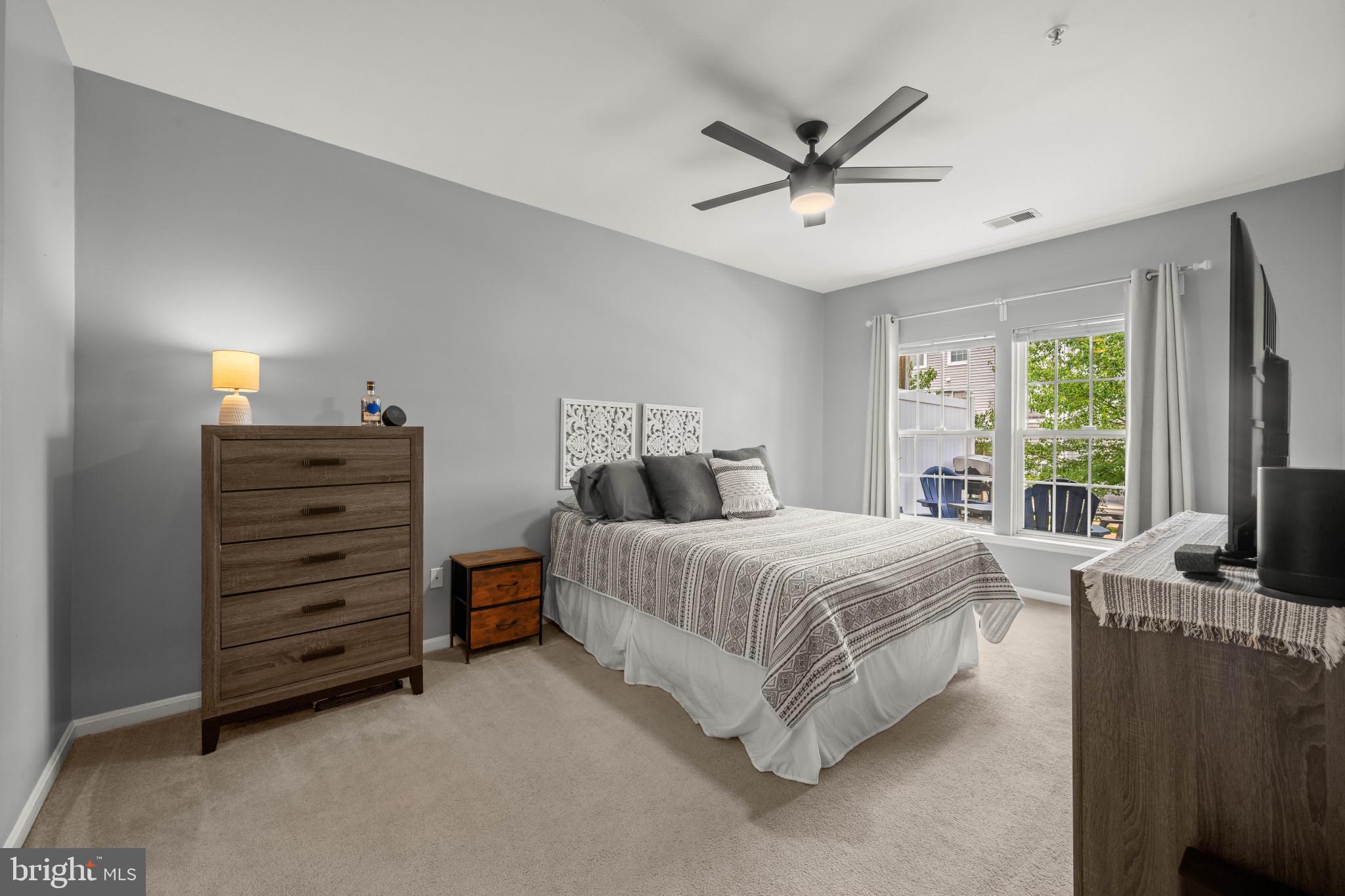 CEDAR GROVE AT CROFTON - Residential