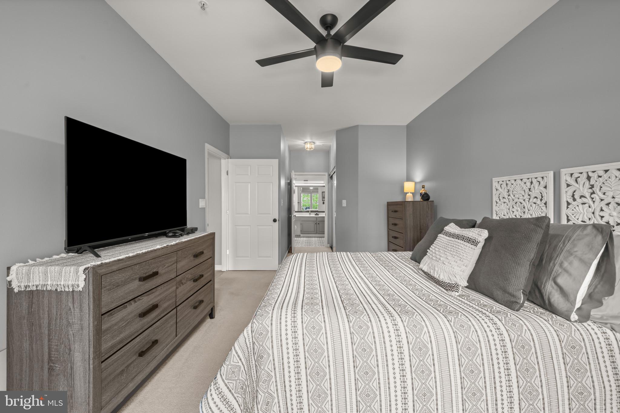 CEDAR GROVE AT CROFTON - Residential