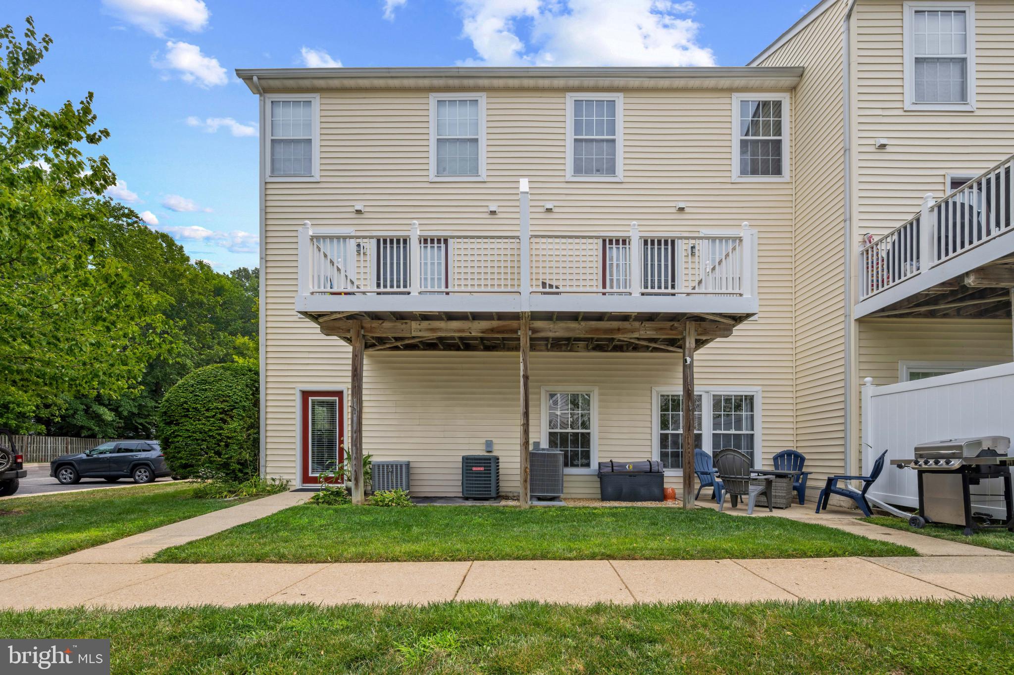 CEDAR GROVE AT CROFTON - Residential