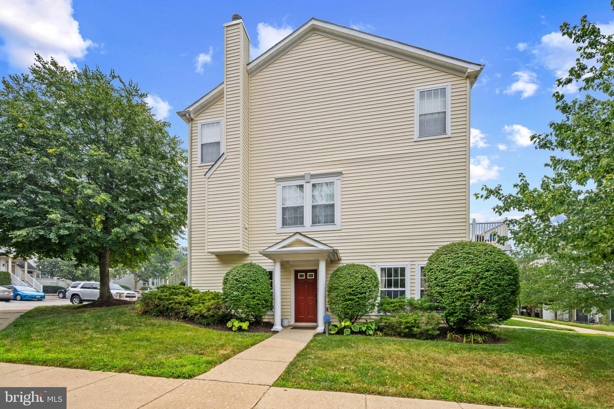 CEDAR GROVE AT CROFTON - Residential