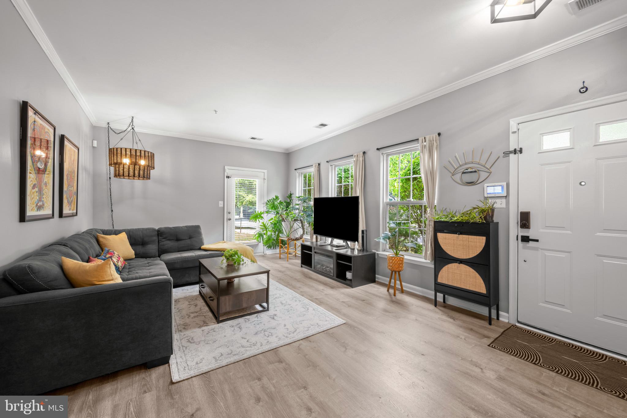 CEDAR GROVE AT CROFTON - Residential