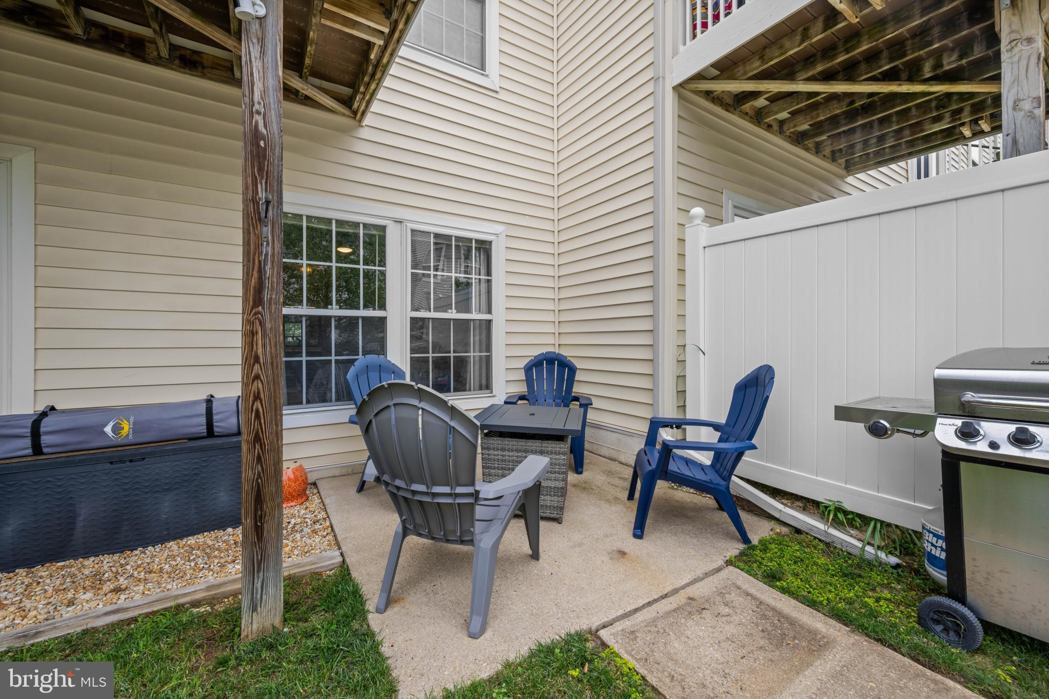 CEDAR GROVE AT CROFTON - Residential