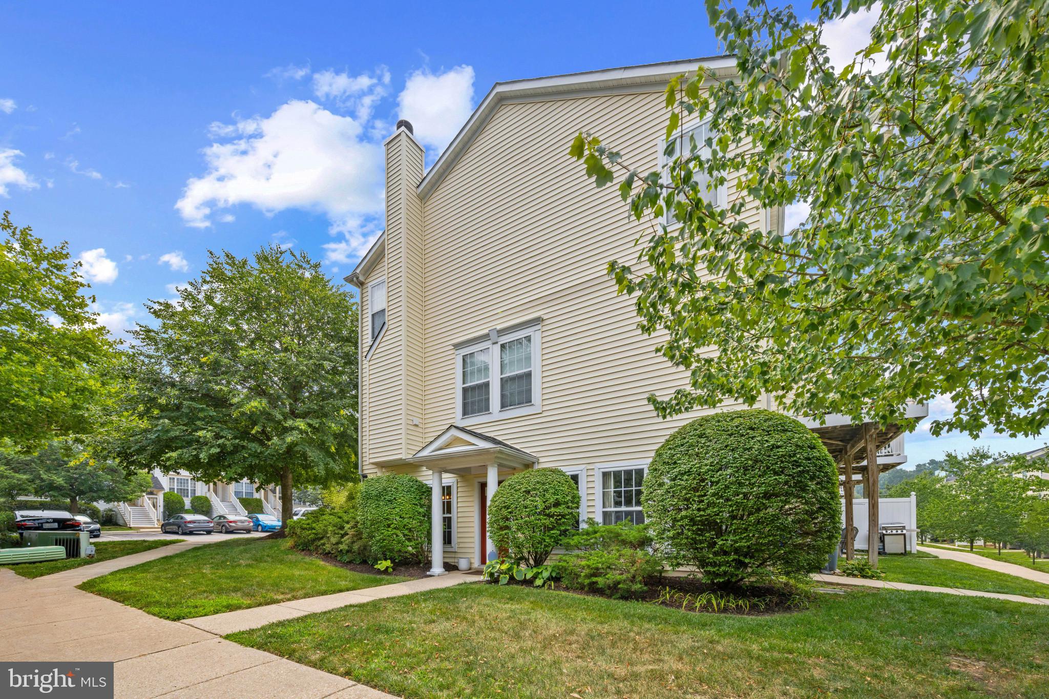 CEDAR GROVE AT CROFTON - Residential