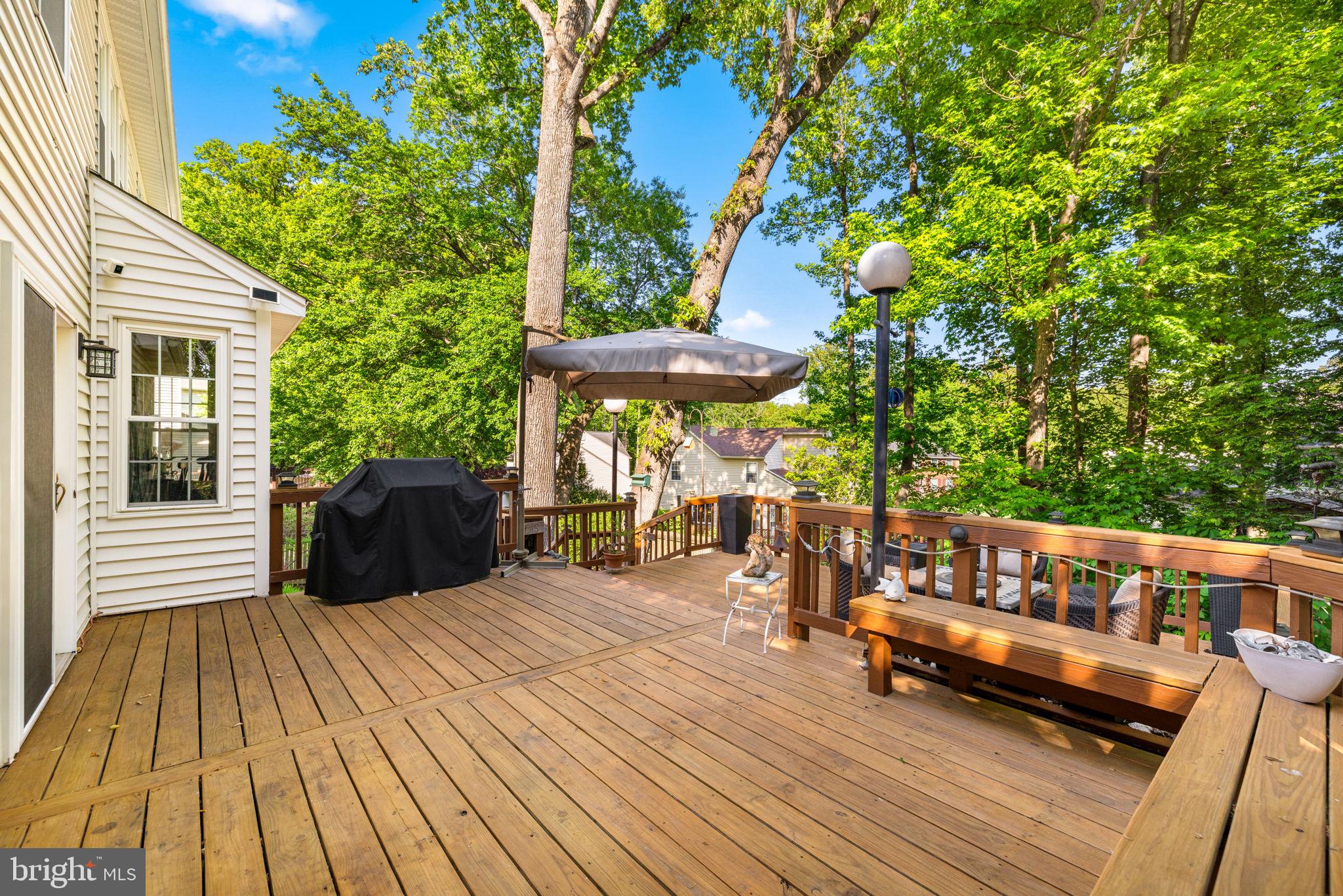 LONGWOOD KNOLLS - Residential
