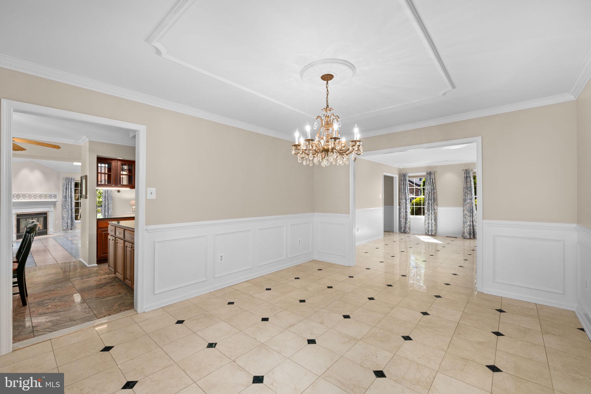 LONGWOOD KNOLLS - Residential
