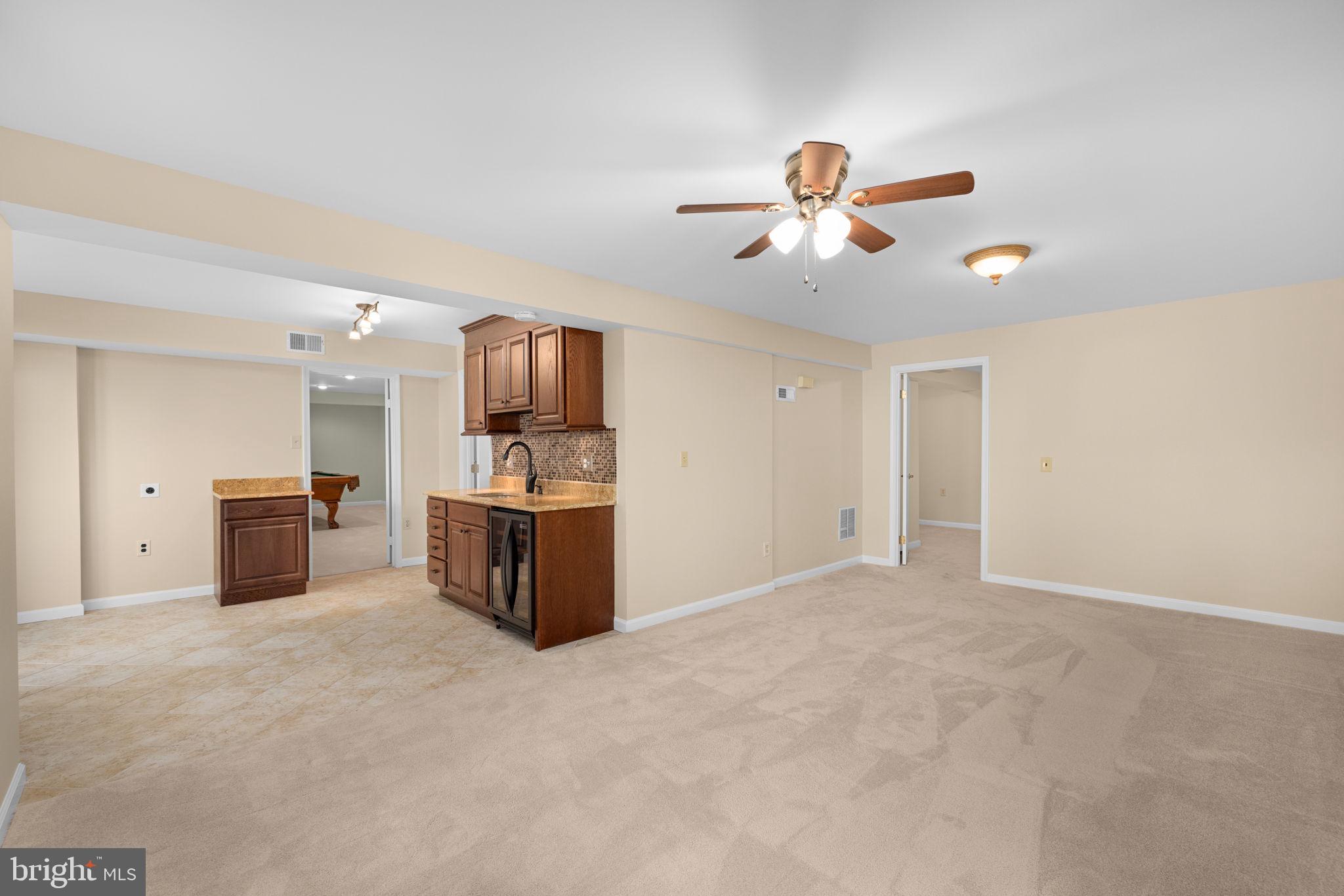 LONGWOOD KNOLLS - Residential