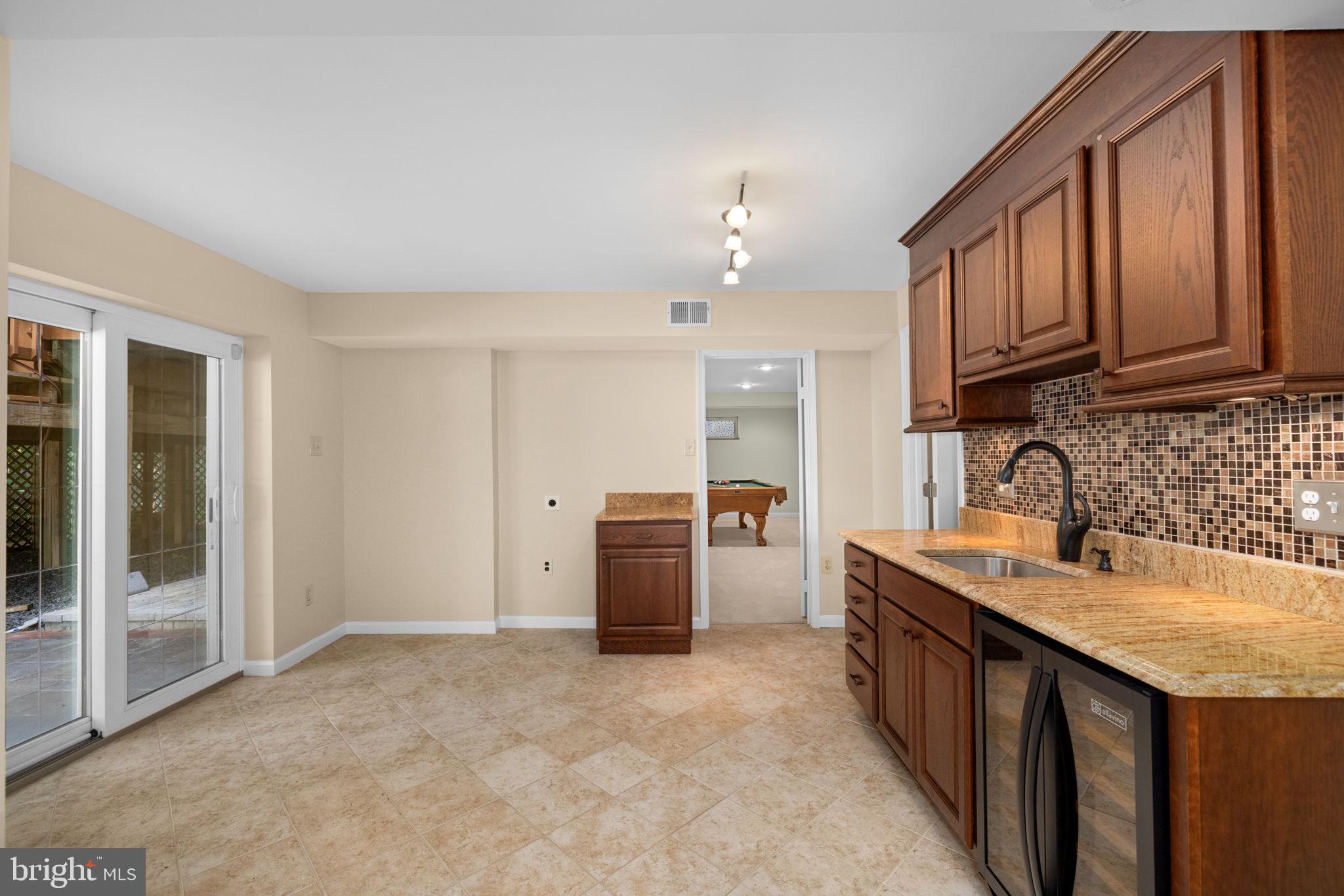 LONGWOOD KNOLLS - Residential