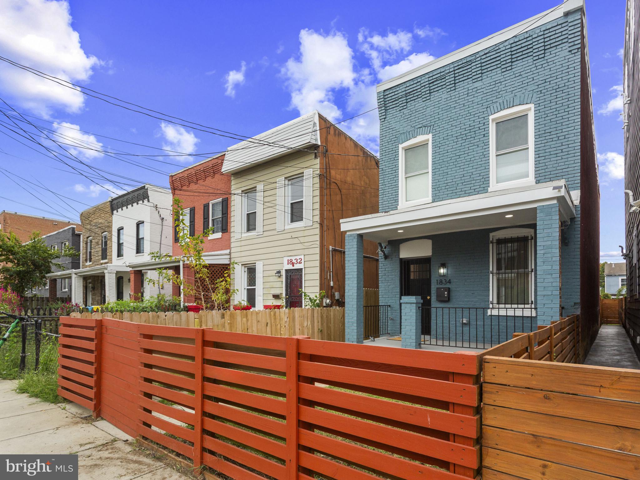 EAST VILLAGE - Residential