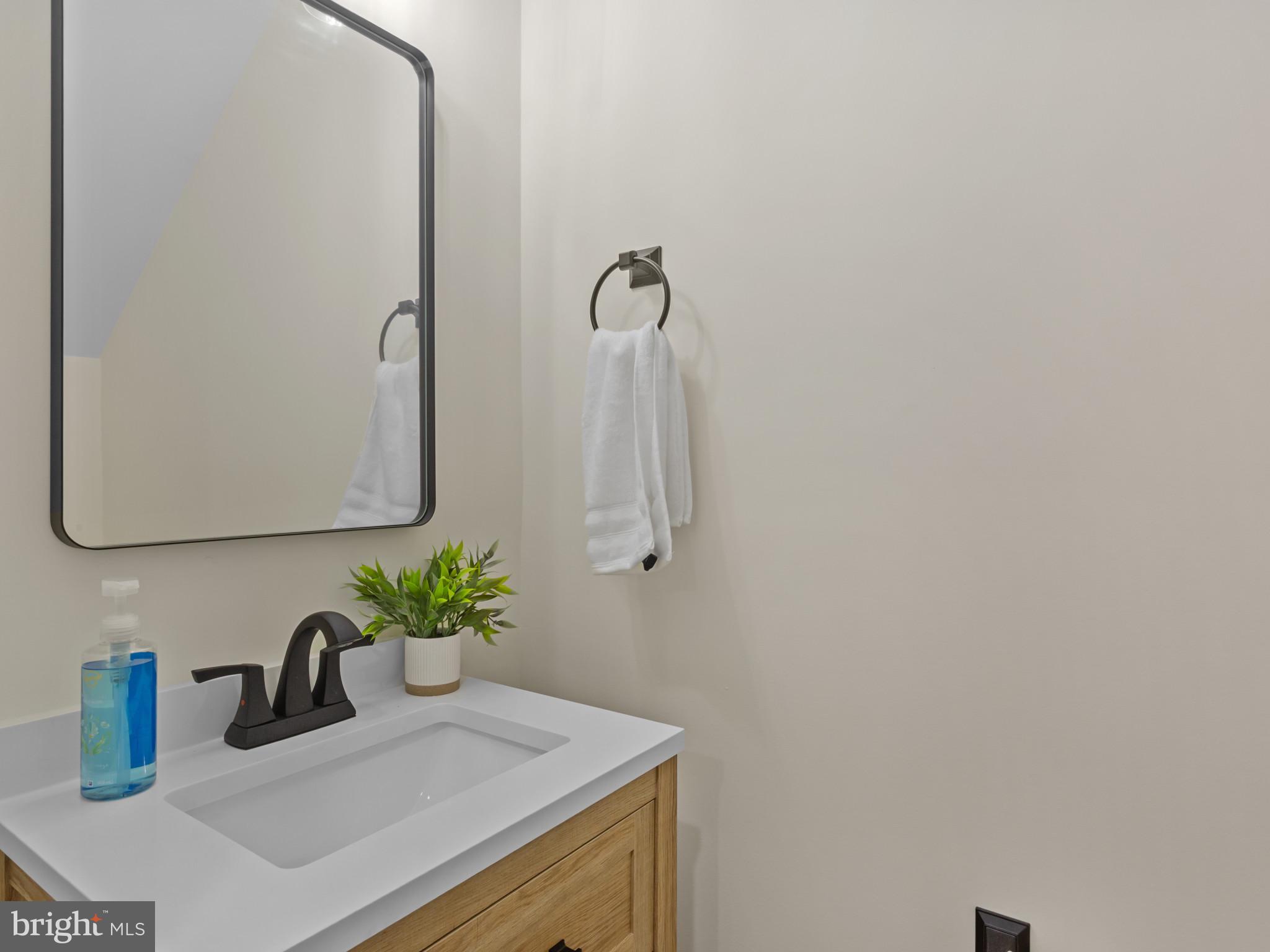 EAST VILLAGE - Residential