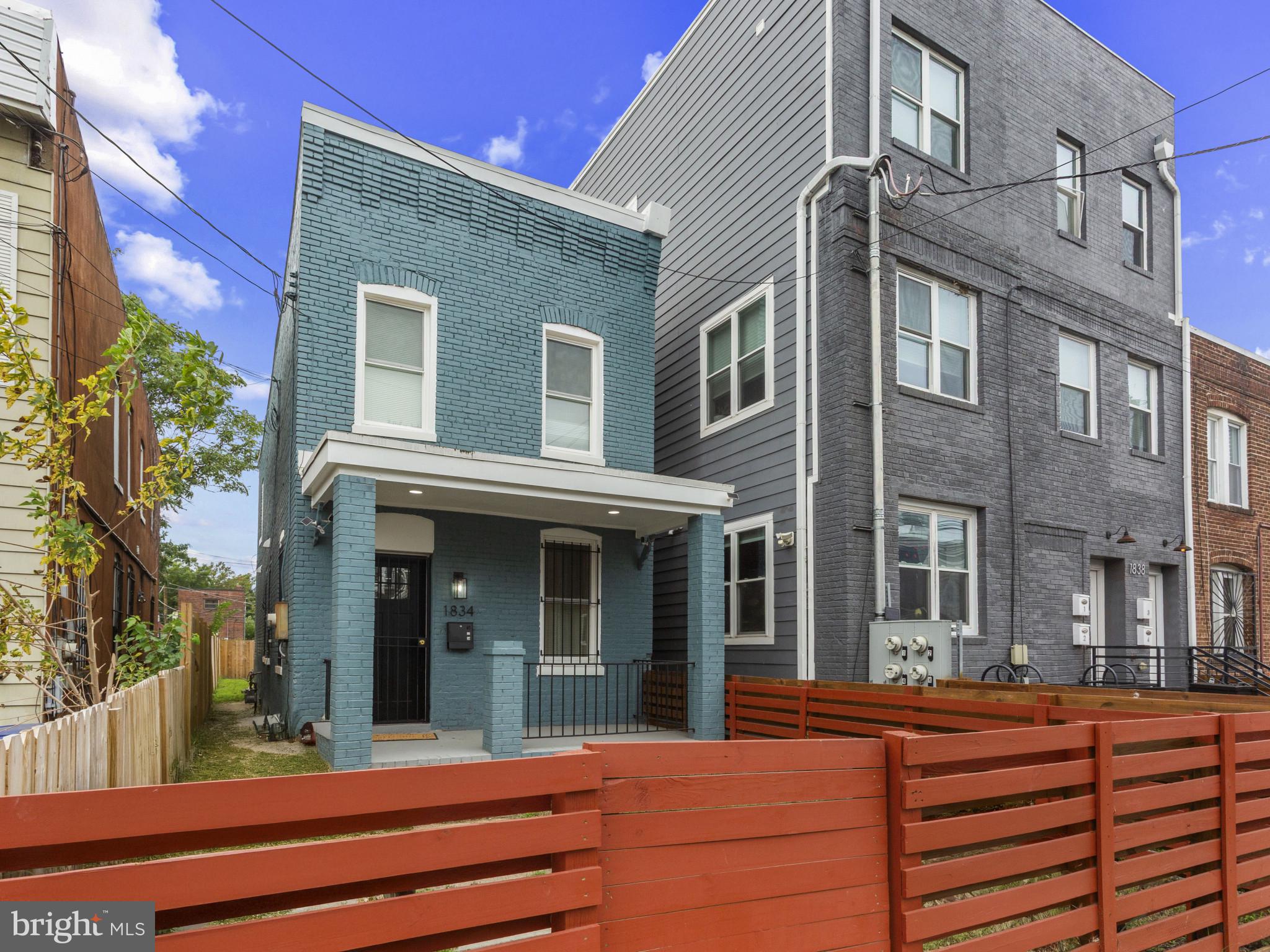 EAST VILLAGE - Residential
