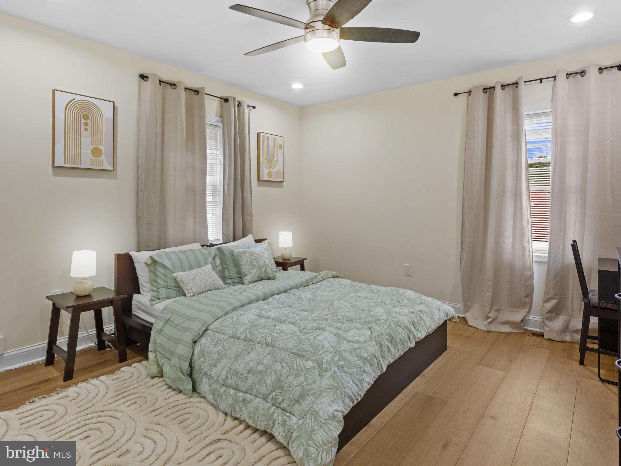 EAST VILLAGE - Residential