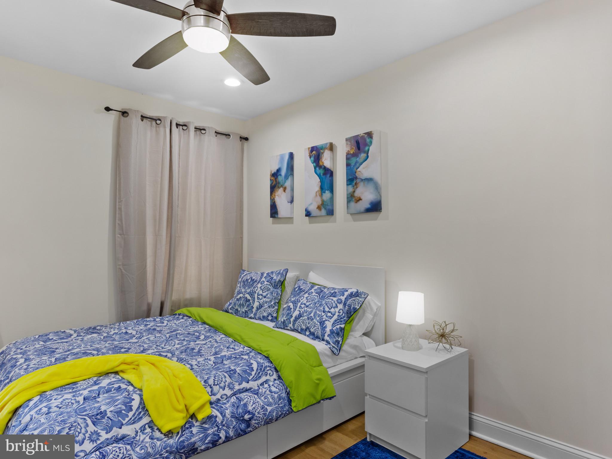 EAST VILLAGE - Residential