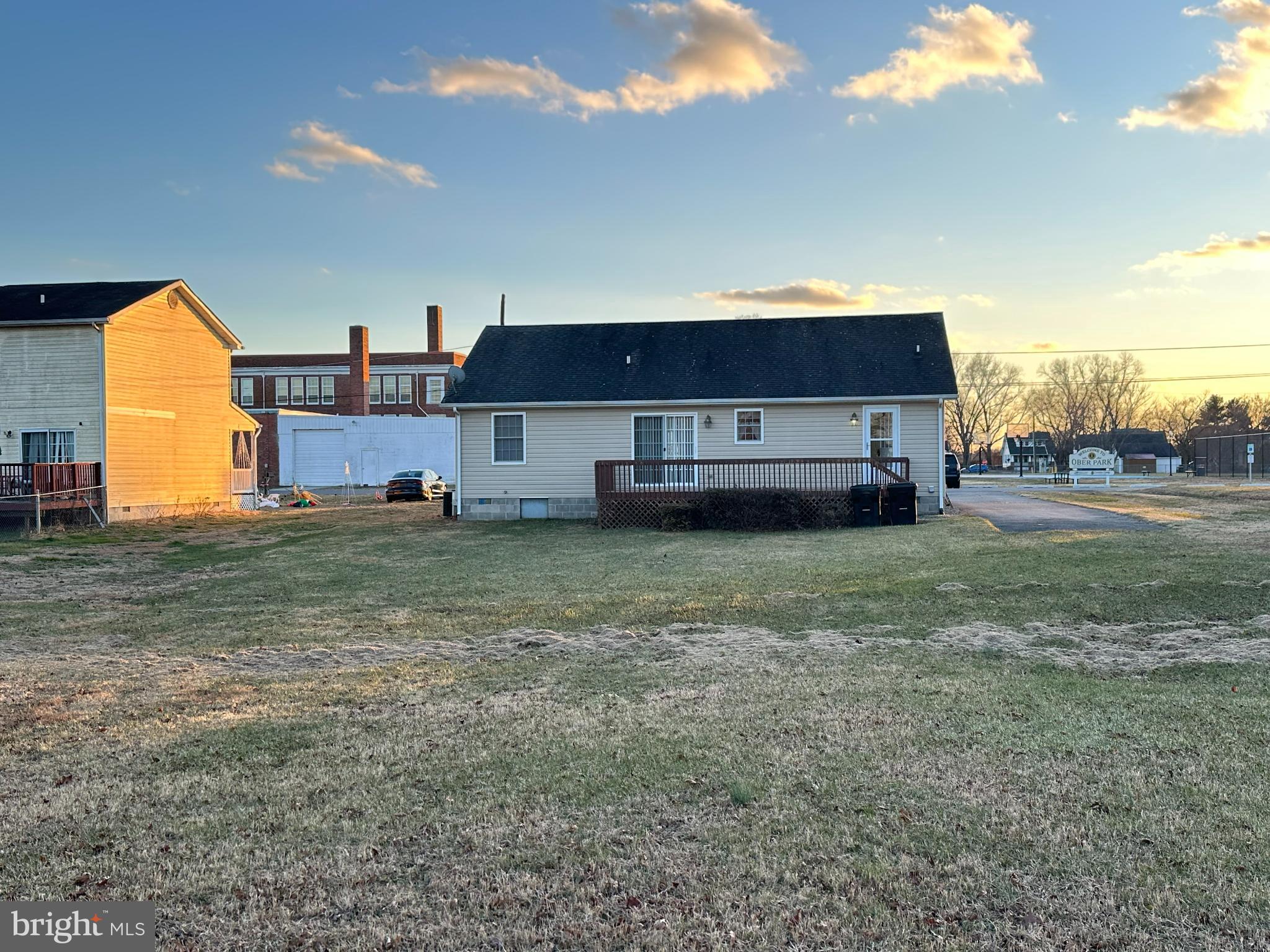 TOWN OF GREENSBORO - Residential