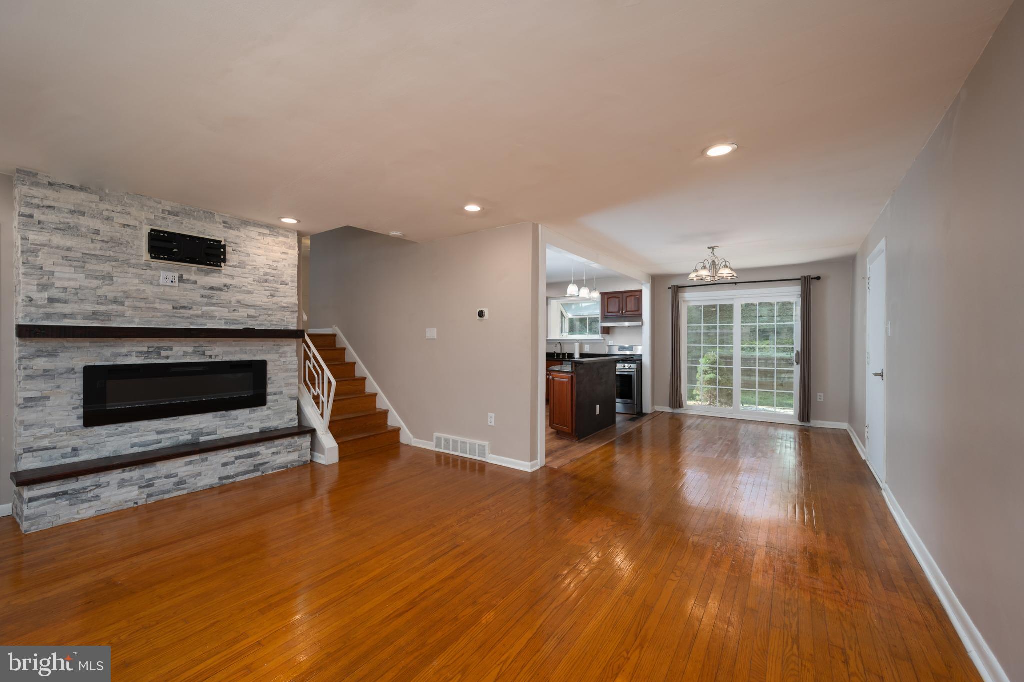 VALLEY FORGE ACRES - Residential