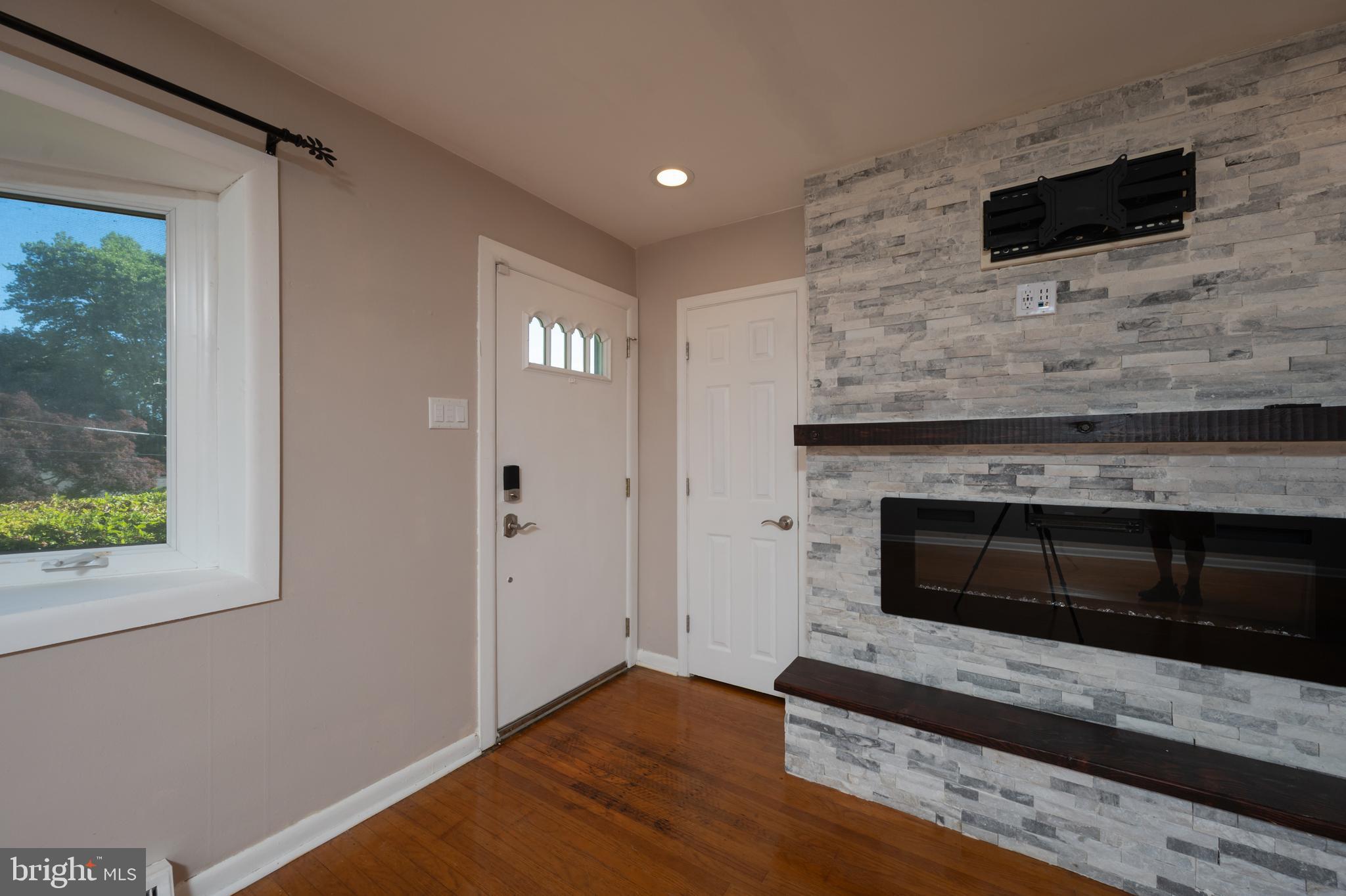 VALLEY FORGE ACRES - Residential