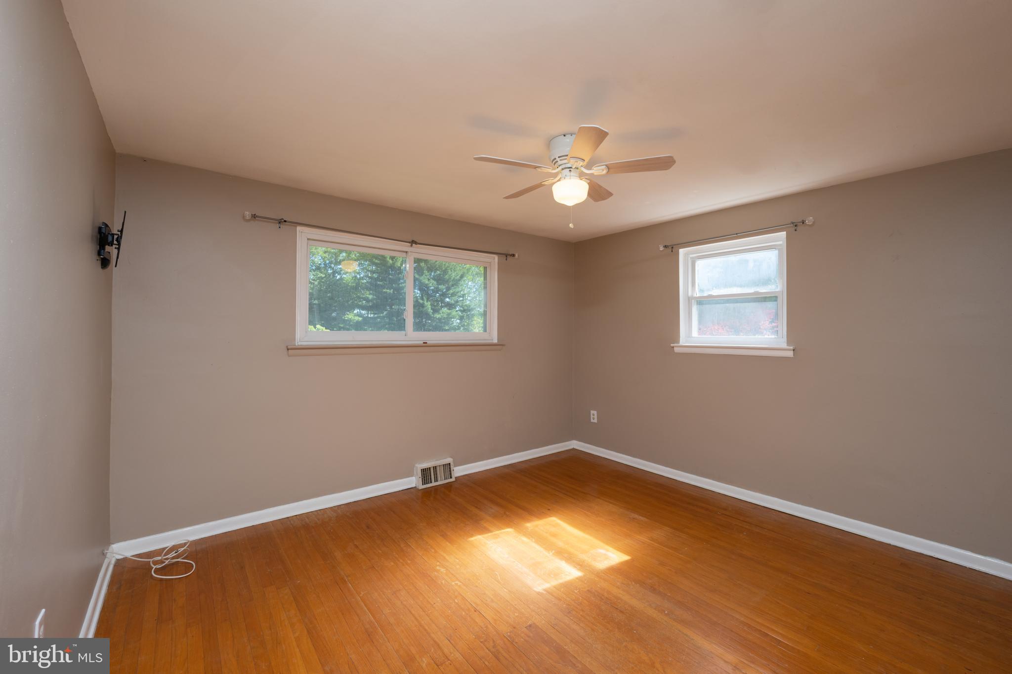 VALLEY FORGE ACRES - Residential