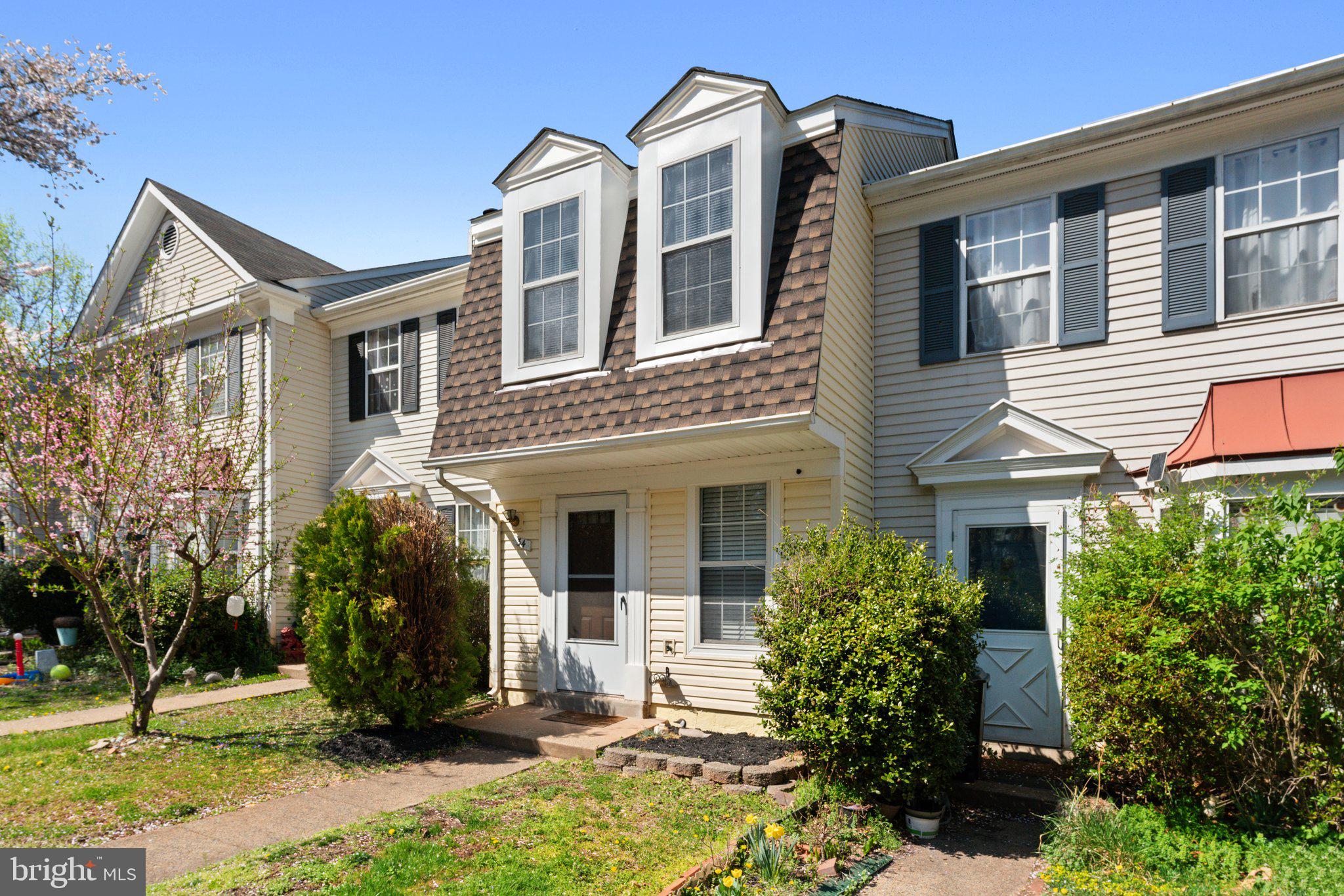 COUNTRYSIDE - Residential