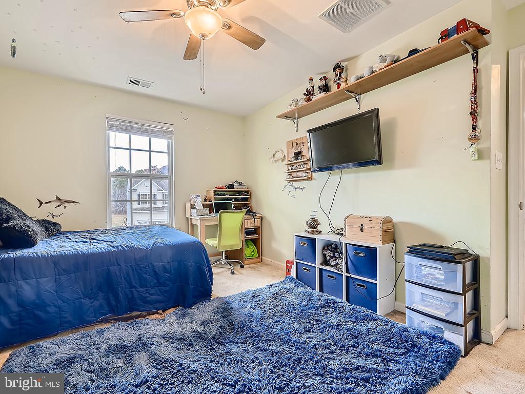 BRIDGEWATER AT CARVEL BEACH - Residential