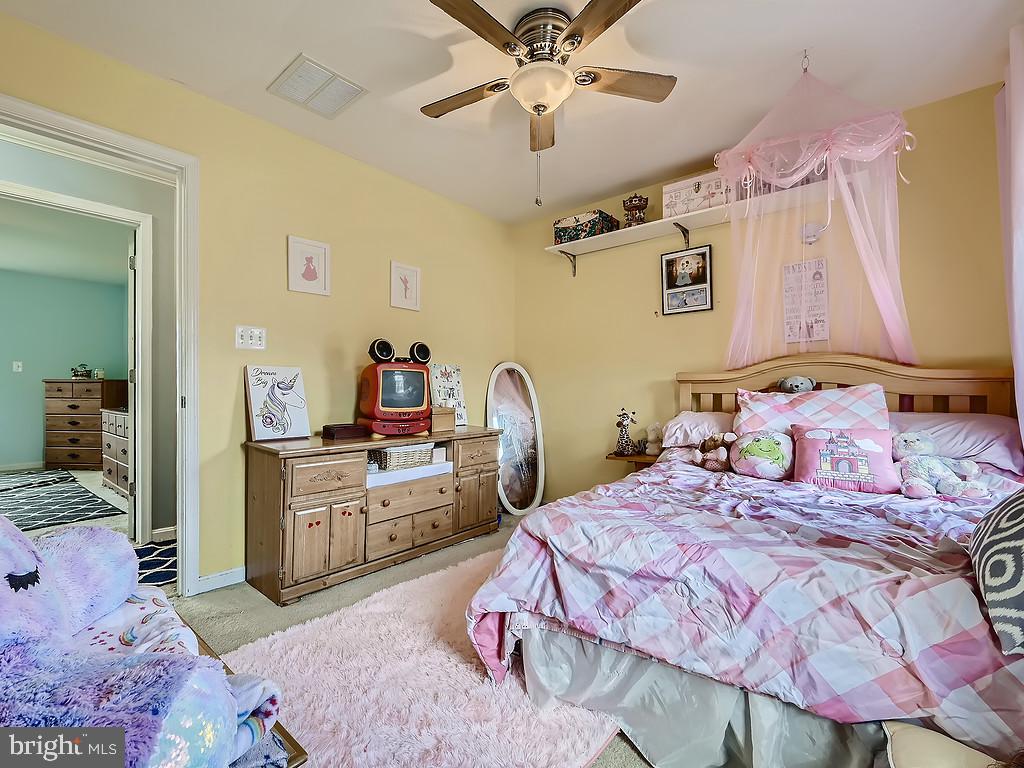 BRIDGEWATER AT CARVEL BEACH - Residential