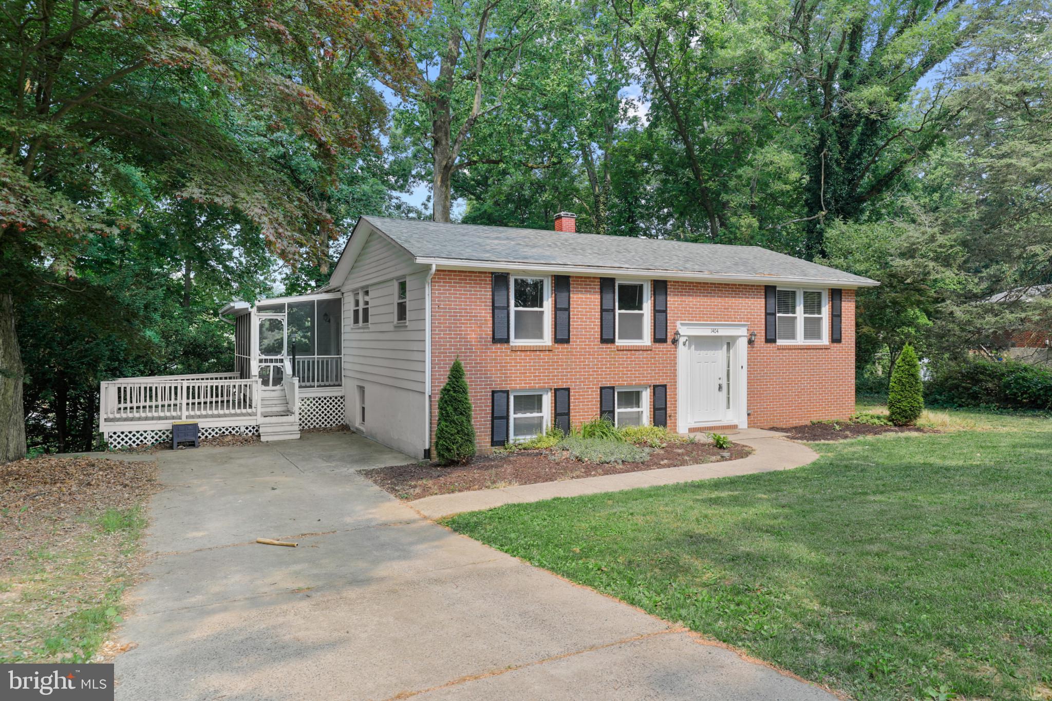 Totally renovated 4 bed 2 bath split level home located on a beautiful lot backing up to the woods. The lower level has a private entry, perfect for an in-law suite or guests. Updated kitchen, bathrooms and flooring throughout. Enjoy the outdoors in the screened in porch or on the deck, perfect for summer entertaining!