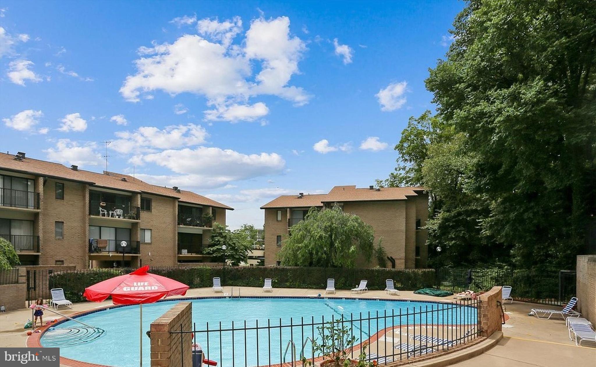 AMERICANA CENTRE - Residential