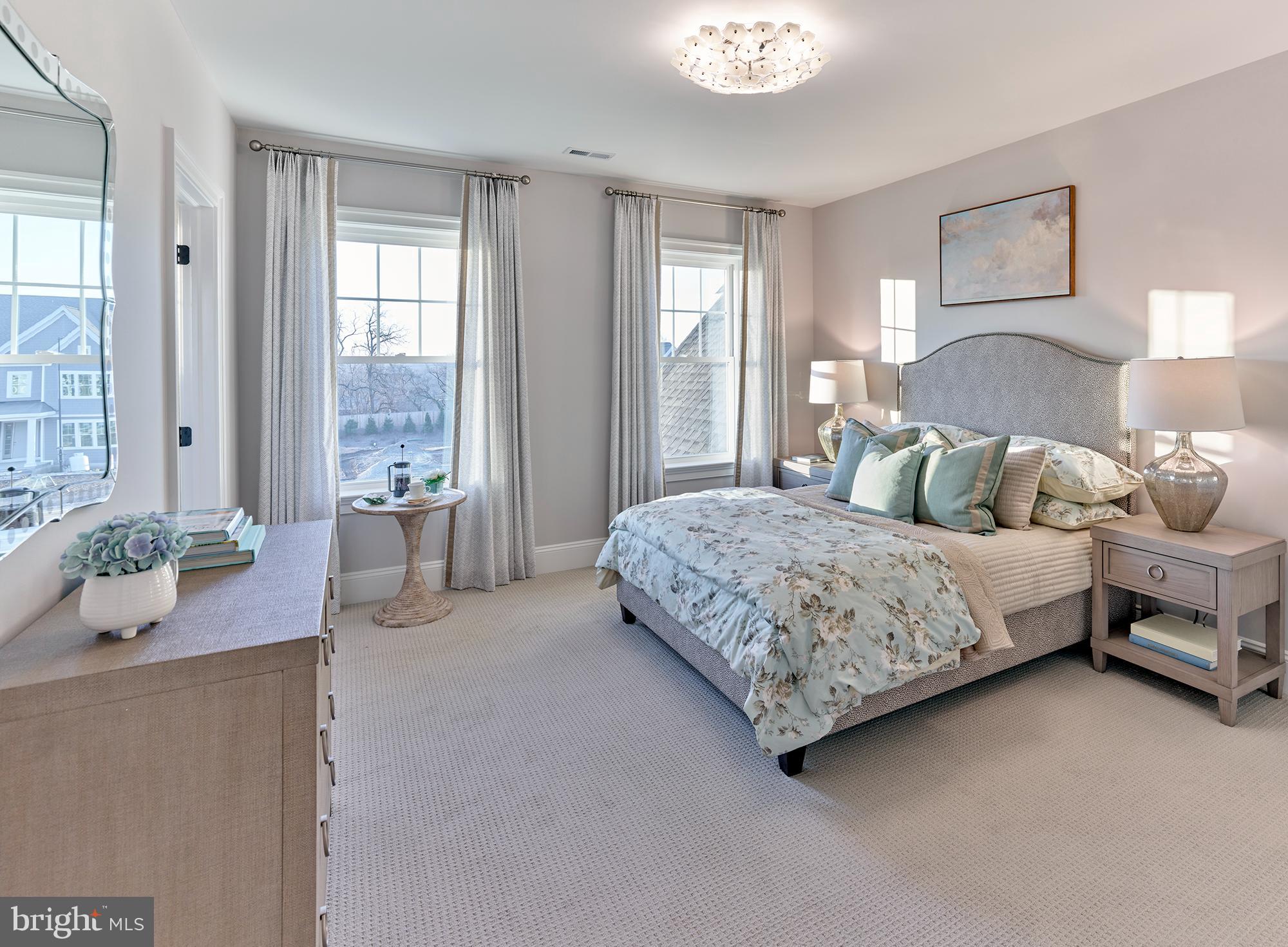 RADNOR HUNT - Residential