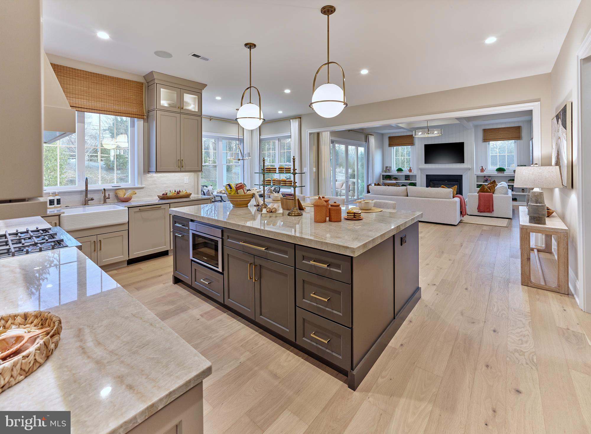 RADNOR HUNT - Residential