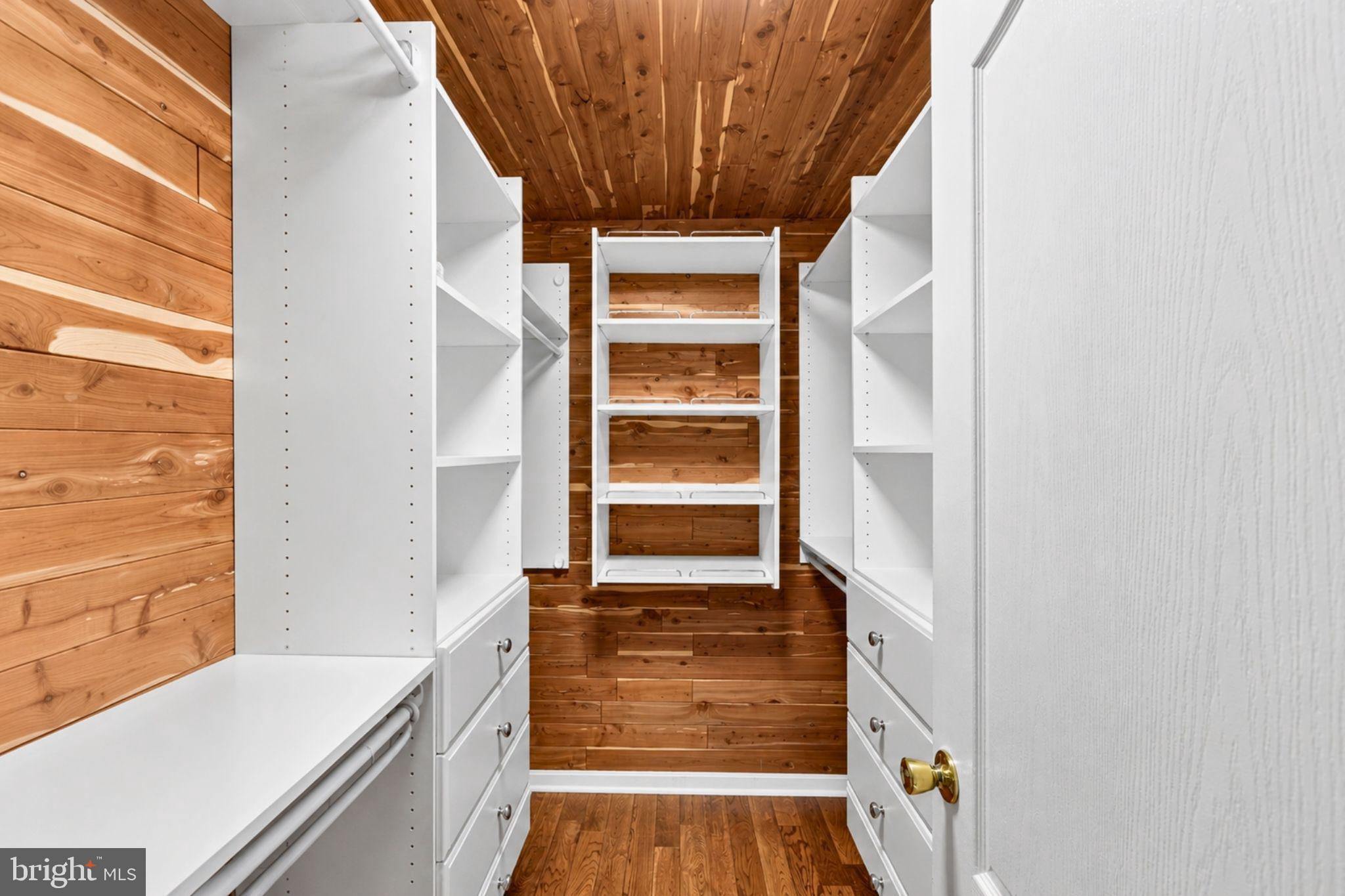 ROBERTS MILL RUN - Residential