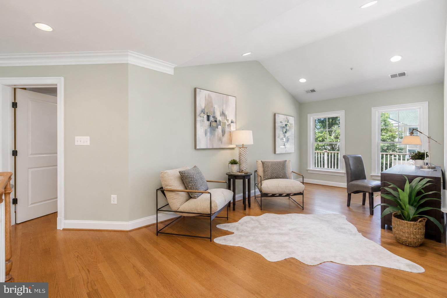 BRADLEY HILLS - Residential
