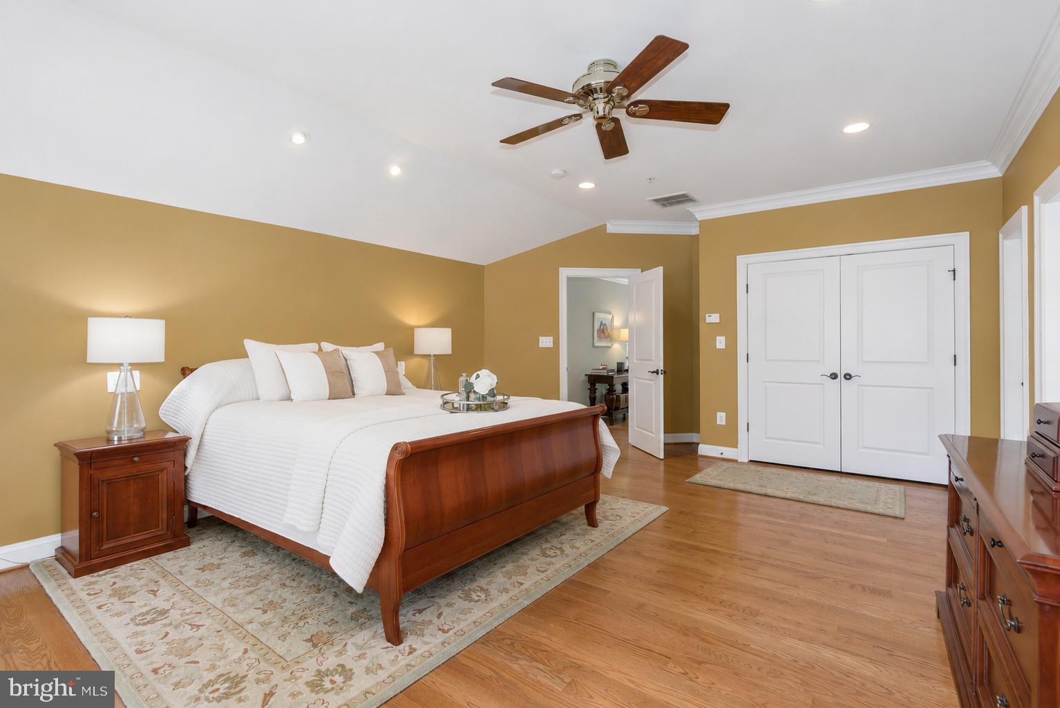 BRADLEY HILLS - Residential