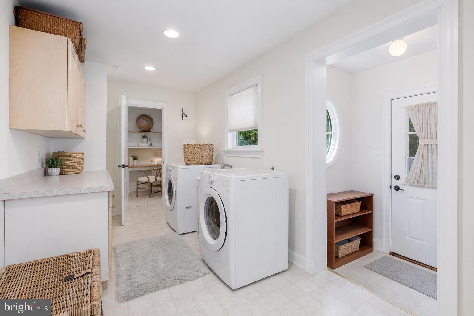 BRADLEY HILLS - Residential