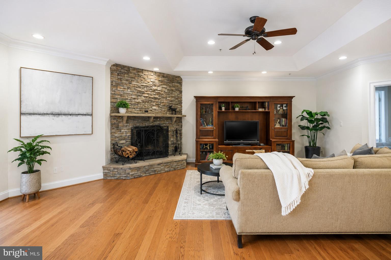 BRADLEY HILLS - Residential