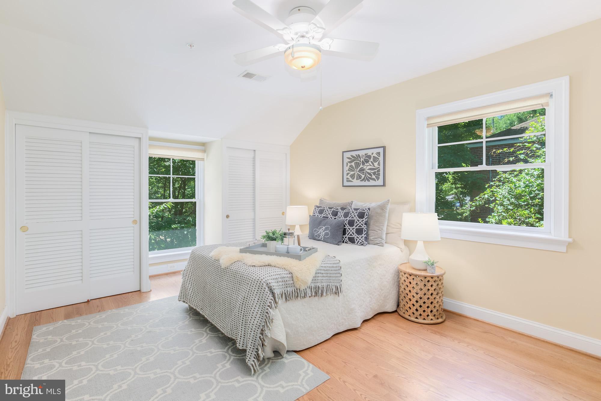 BRADLEY HILLS - Residential