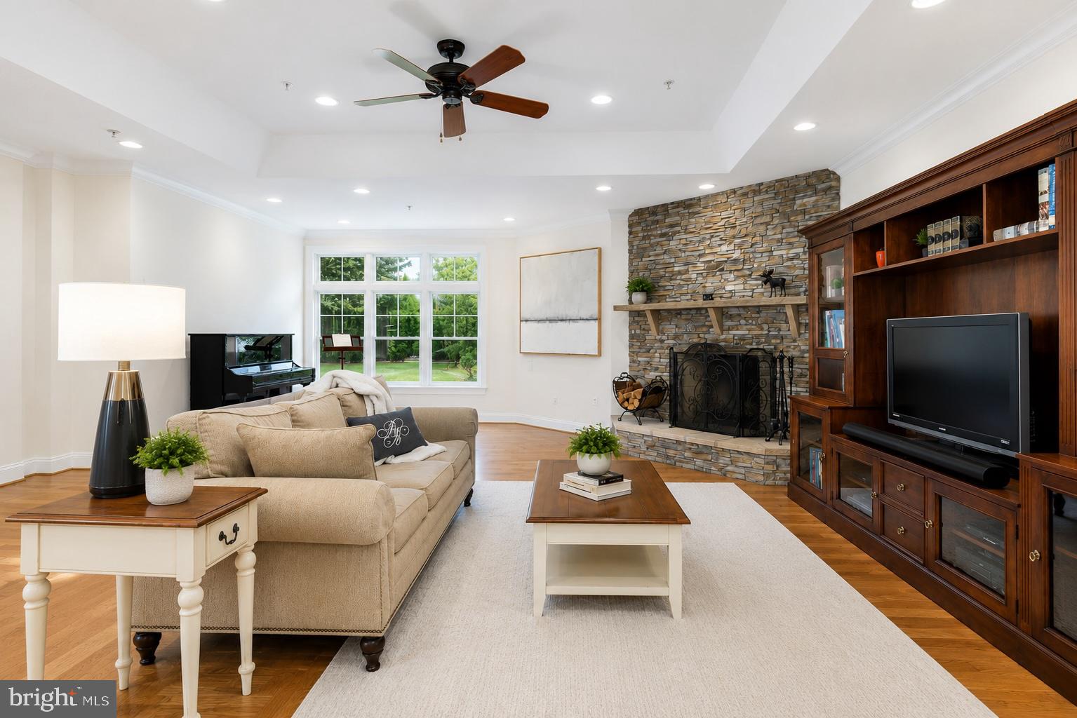 BRADLEY HILLS - Residential