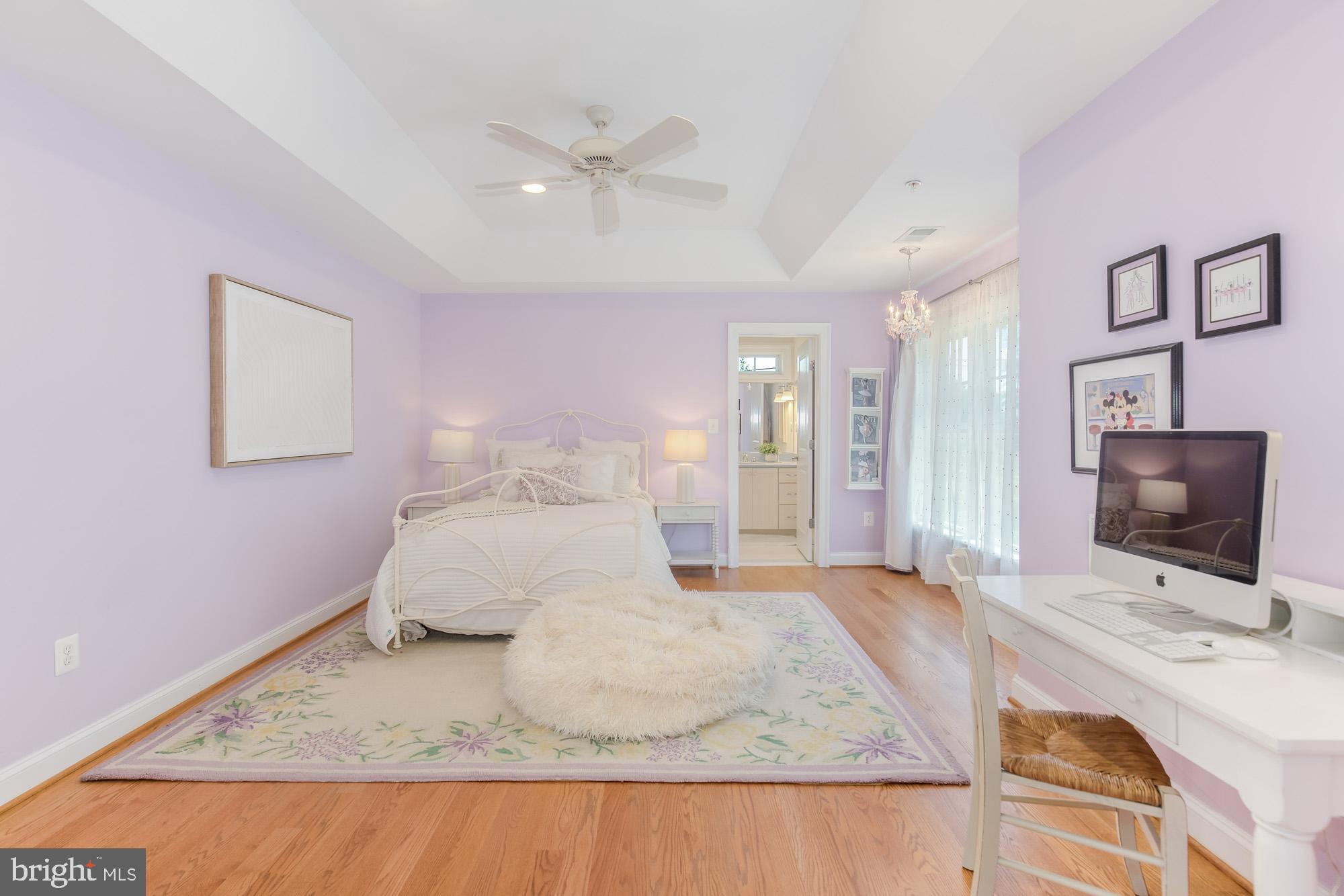 BRADLEY HILLS - Residential