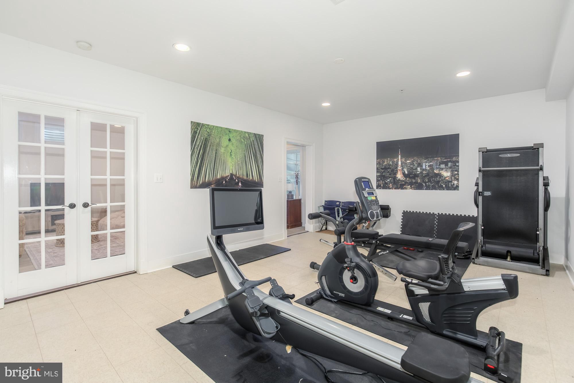 BRADLEY HILLS - Residential